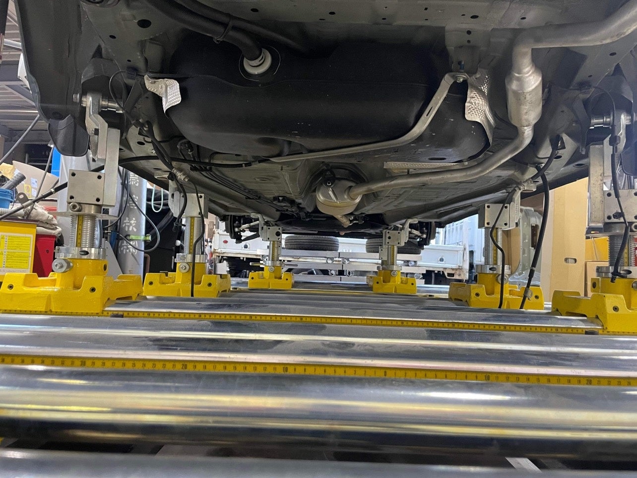 エーミング技術レポート：リアホーシング変形時のADASキャリブレーション前提条件確認