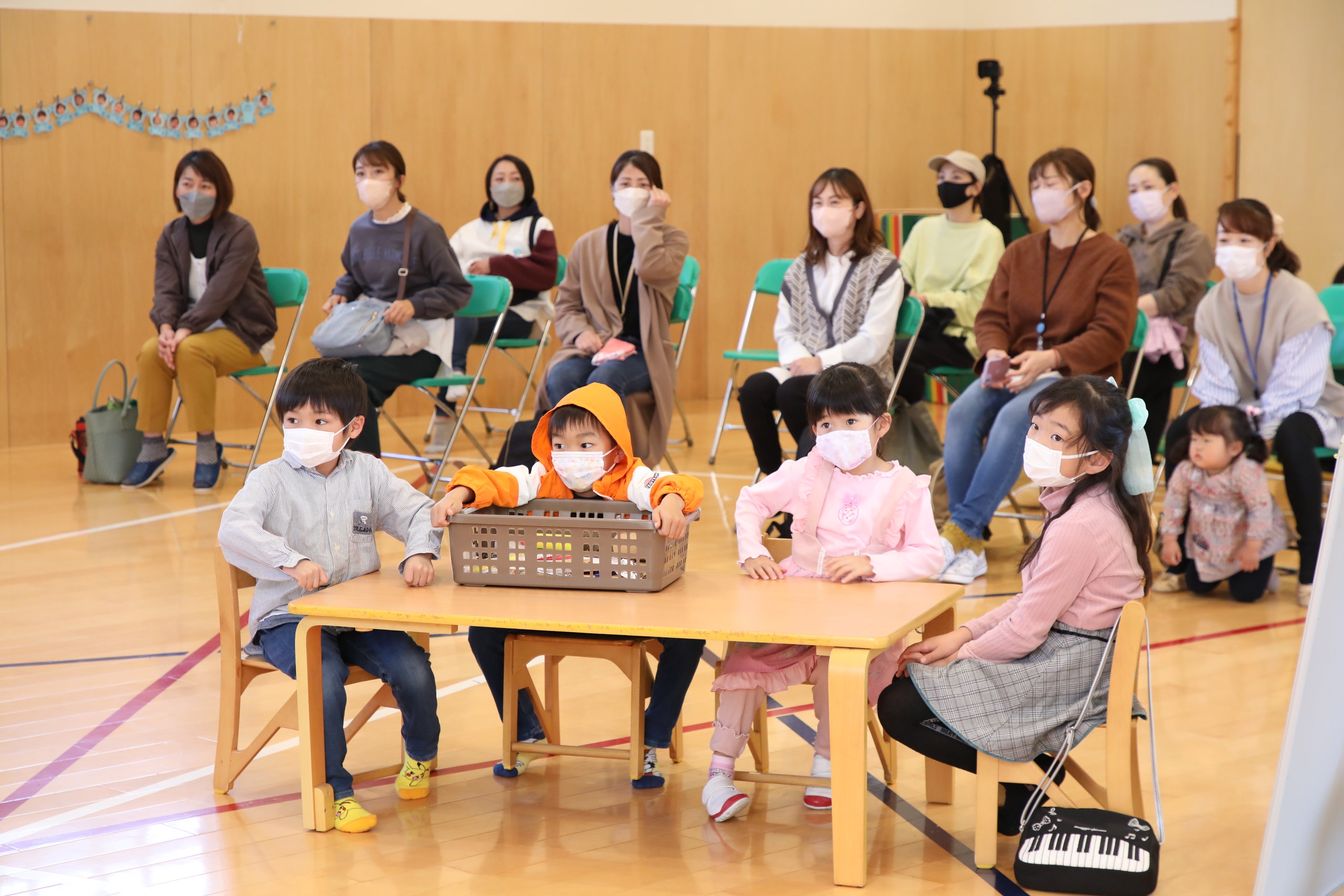 保護者の方々にも見学いただき、親子でSTEAM教育に興味を持って貰いました