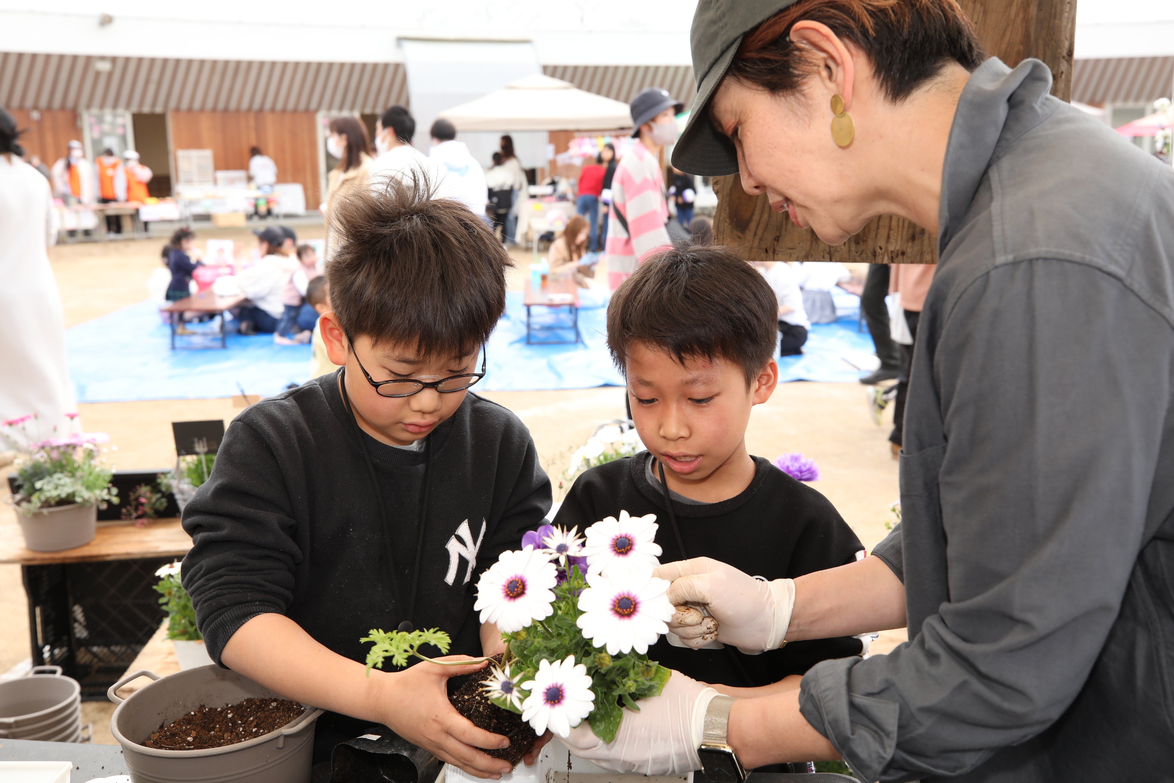 お花を使ってのワークショップ