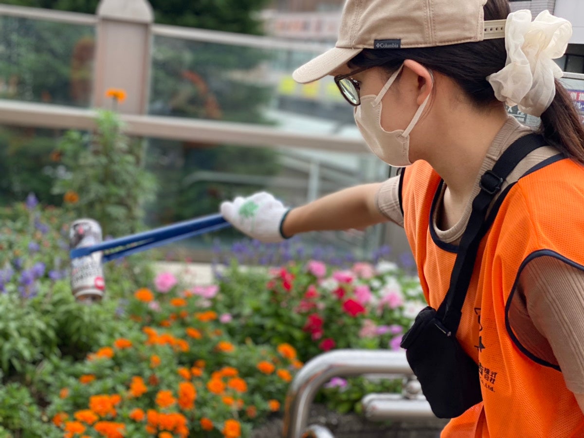 掃除中のスタッフ１