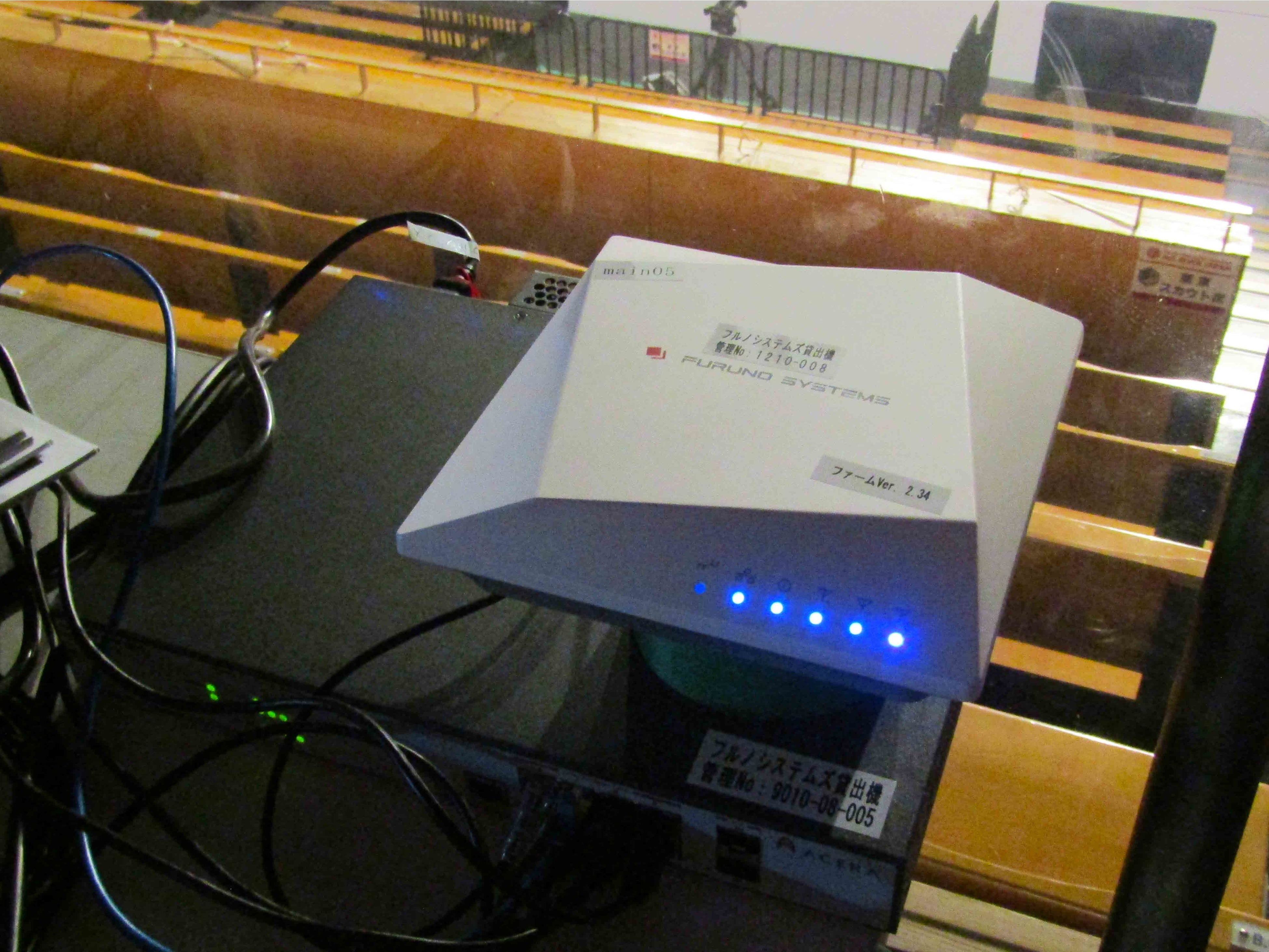 無線LANアクセスポイント「ACERA 1210」とPoEスイッチングハブ「ACERA 9010-08」