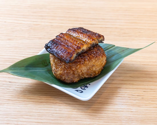 鰻の焼きおにぎり『うなぎり』500円(テイクアウトのみ)
