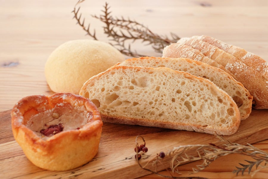 とちおとめミルククリームパン、トスカーナ、クラシックメロン