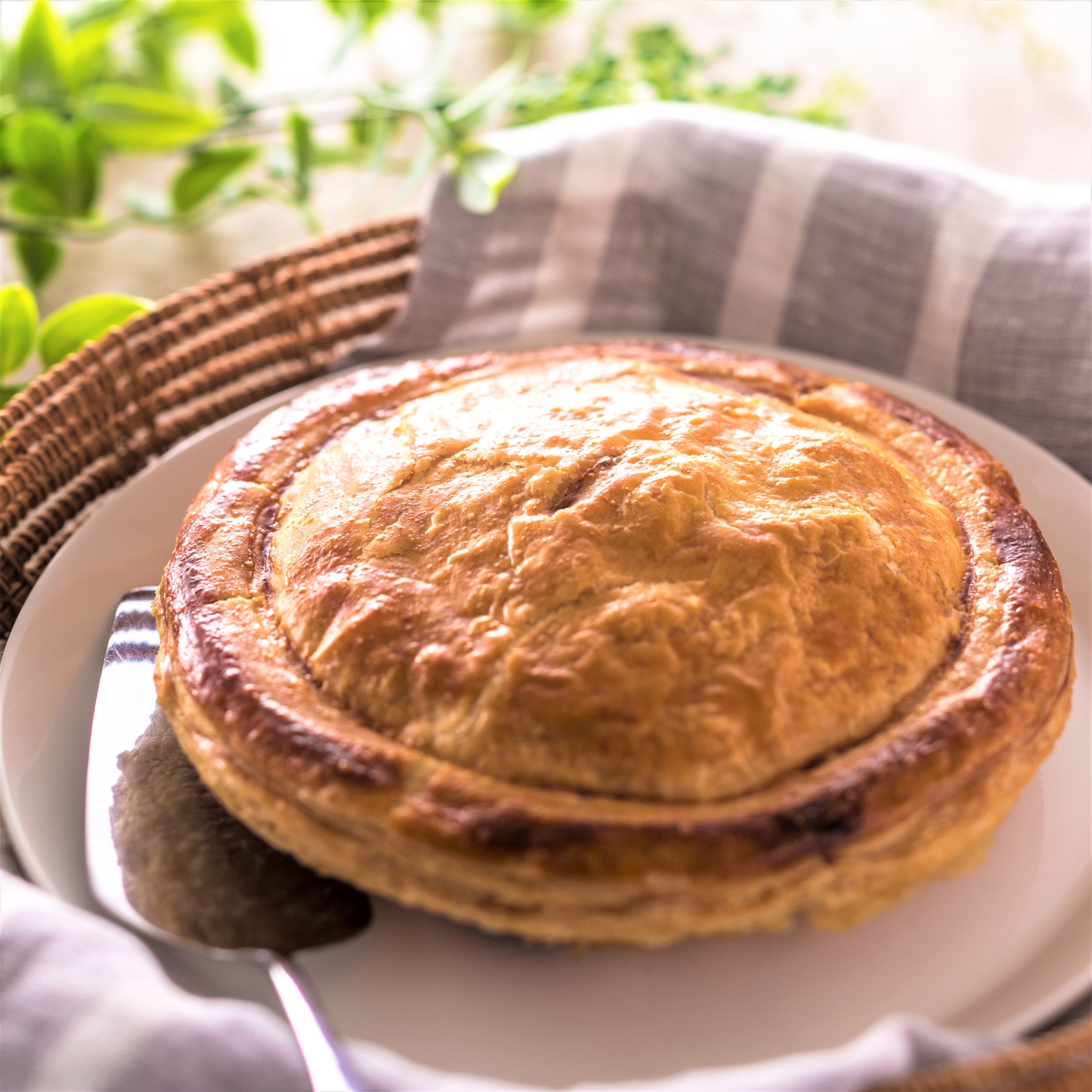 ホテル名物料理「アップルパイ」