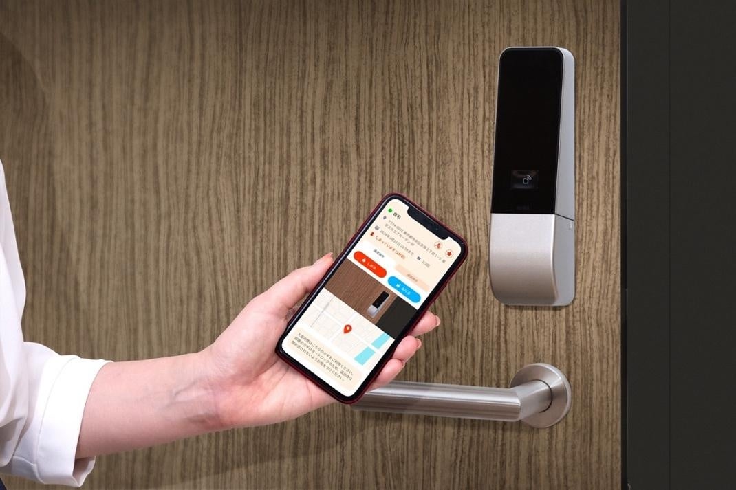 PiACK III smart Bitkey Edition（レバーハンドル（※5）型　シングルロック仕様）をhomehubアプリから解錠するイメージ ※5：レバーハンドル｜ドアを開閉する際、下げるだけで操作できるハンドルのこと