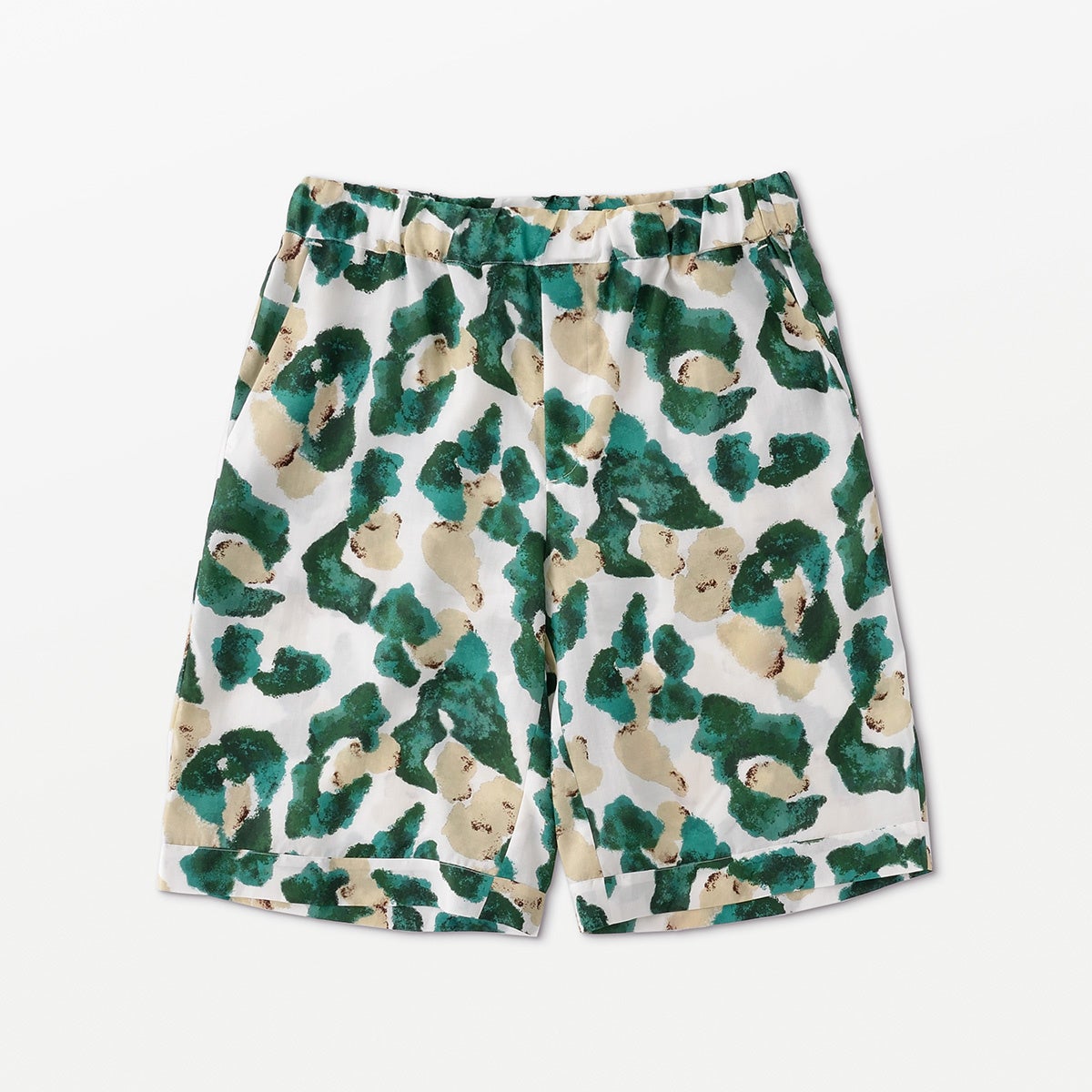 ハーフパンツ 9,900円（税込）