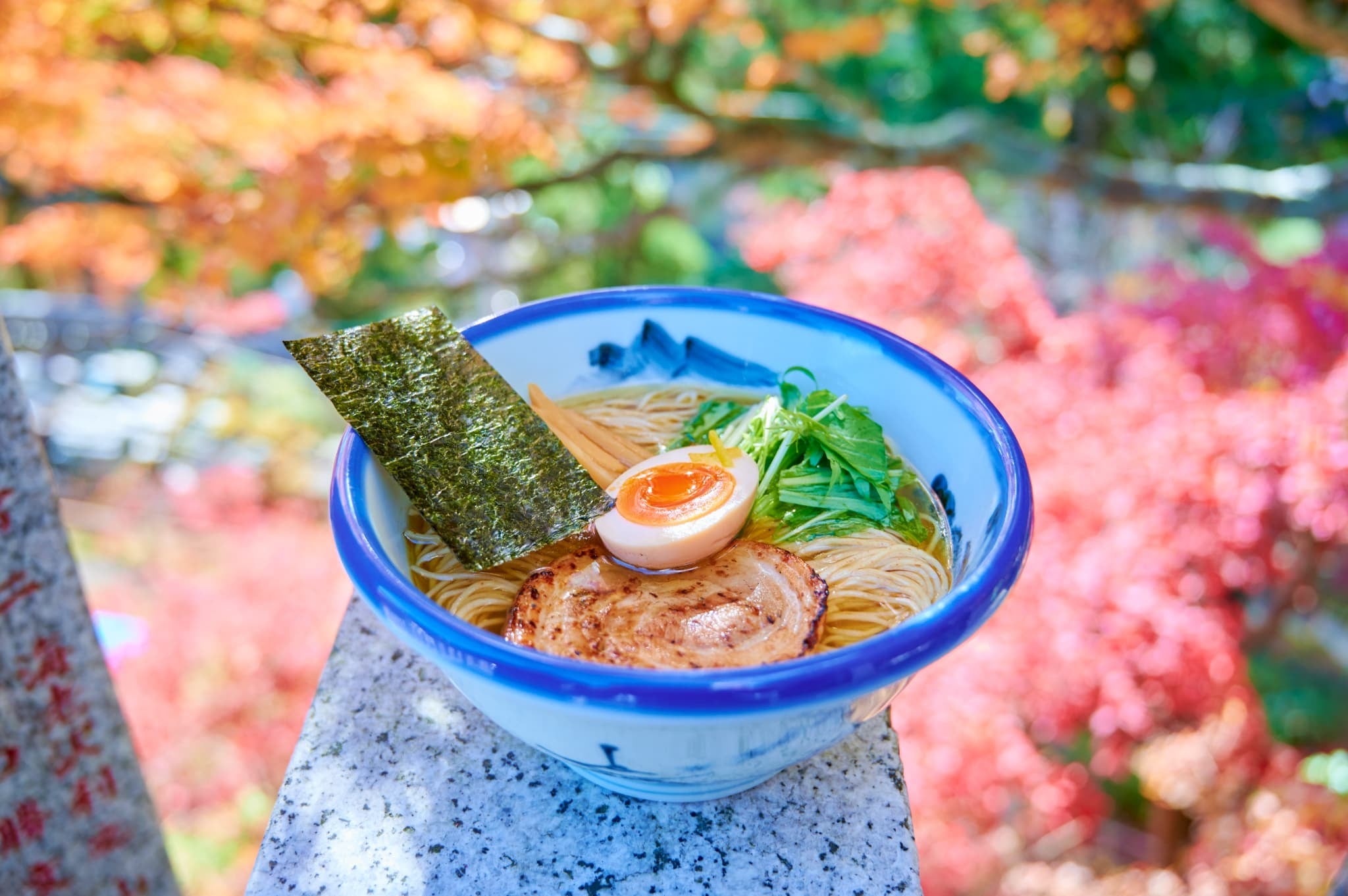 【らーめんAFURI】紅葉ライトアップ目前！大山阿夫利神社 下社に期間限定の出張店舗を営業中！