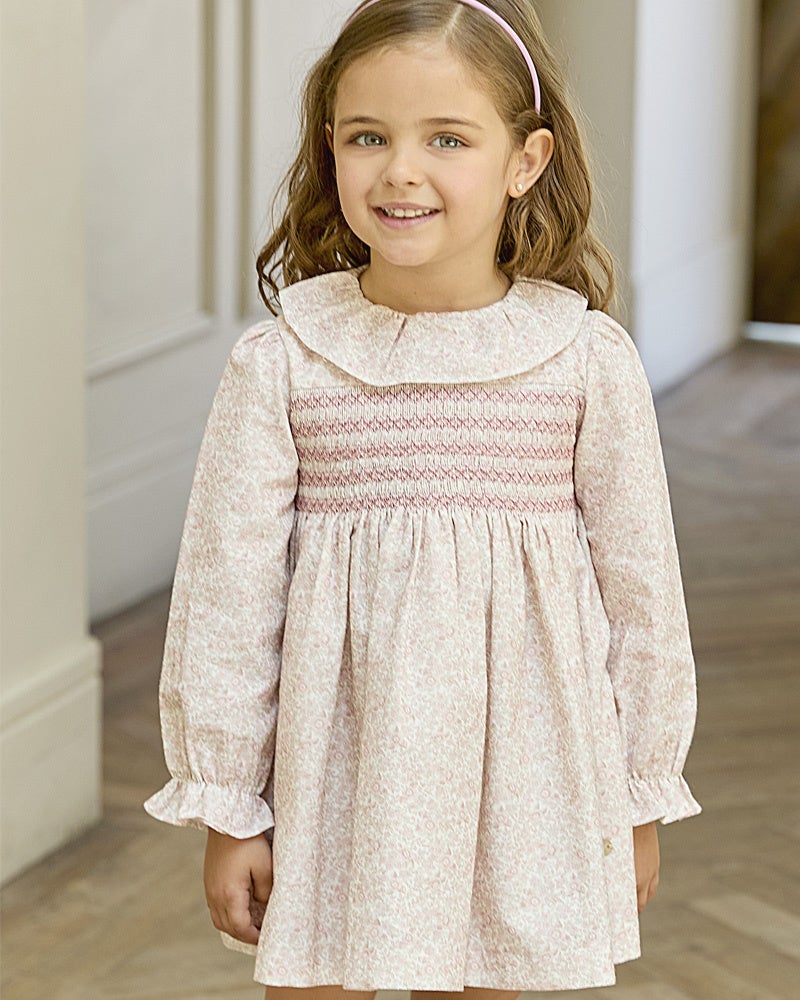 サンサカエプチ　Aruca スモッキング刺繍　ドレス　ワンピース　110cm スモッキング刺繍    1針ずつスペインの職人が仕上げたスモッキング