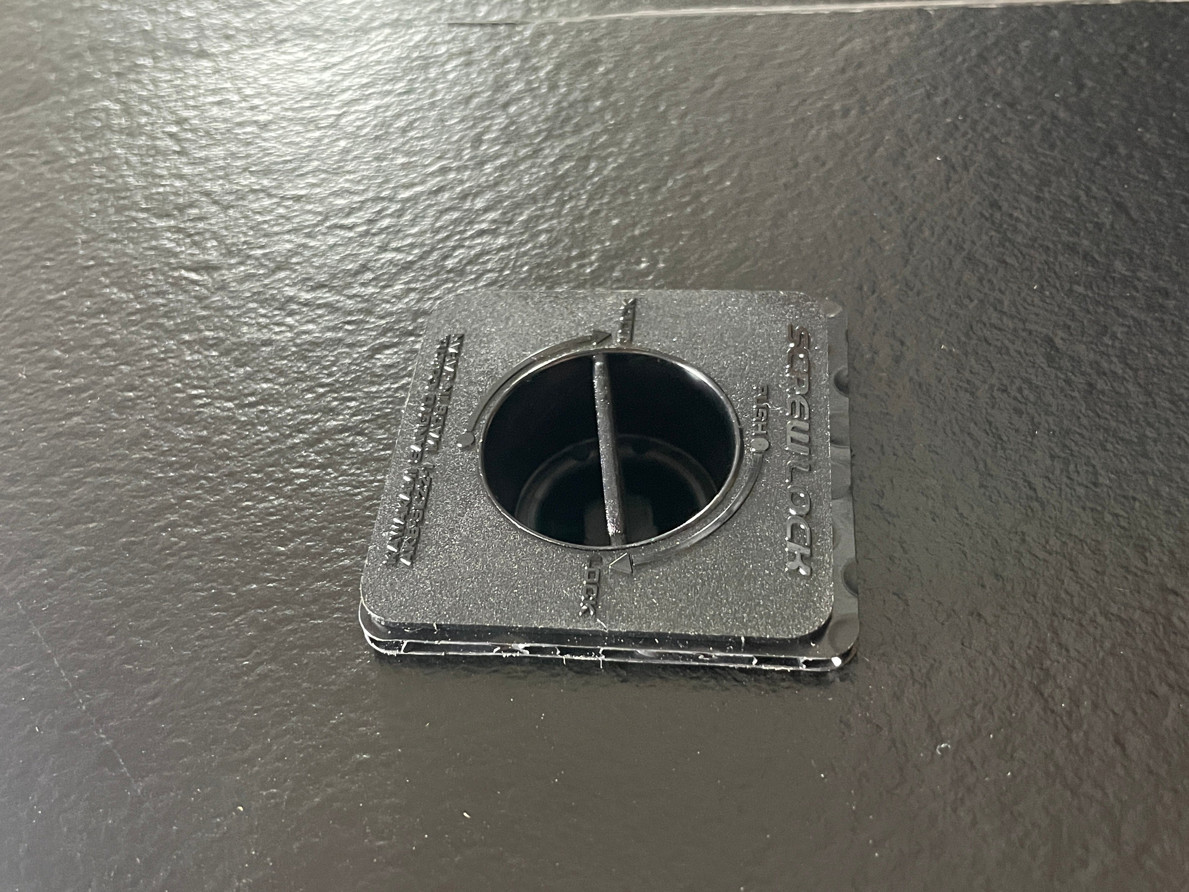 工事不要。ドライバーも不要