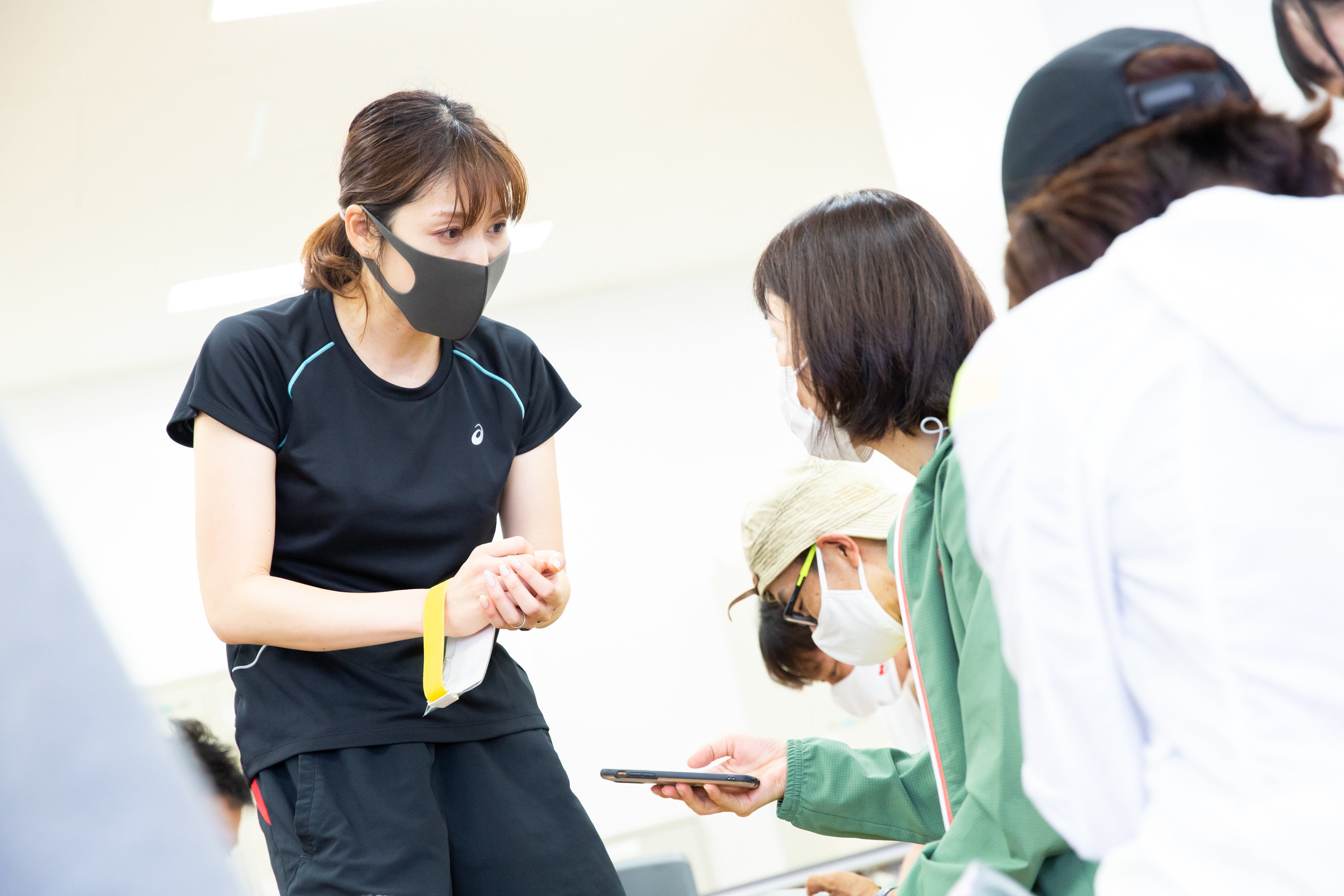 重友梨佐コーチ