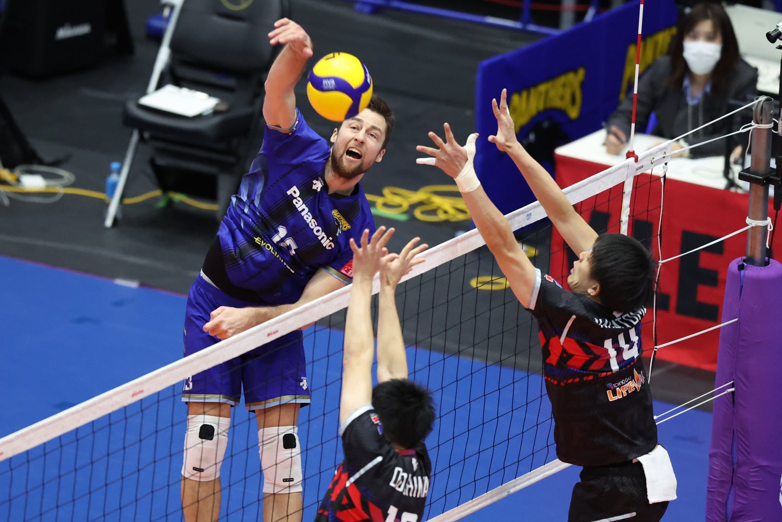 バレー Vリーグ V1男子 東レ 大分三好 Wd名古屋が熱戦を制し前日の借りを返す展開に V1女子はjtが辛勝 Vリーグ機構のプレスリリース バレー Vリーグ V1男子 東レ 大分三好 Wd名古屋が熱戦を制し前日の借りを返す展開に V1女子はjtが辛勝 Vリーグ機構のプレスリリース