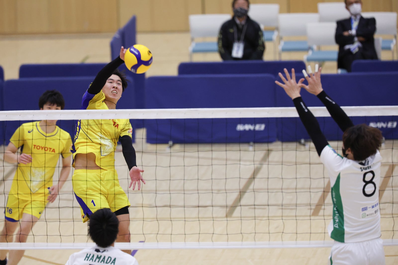 攻守ともに活躍を見せたトヨタ自動車・西村 対つくば 1月16日 第1セット