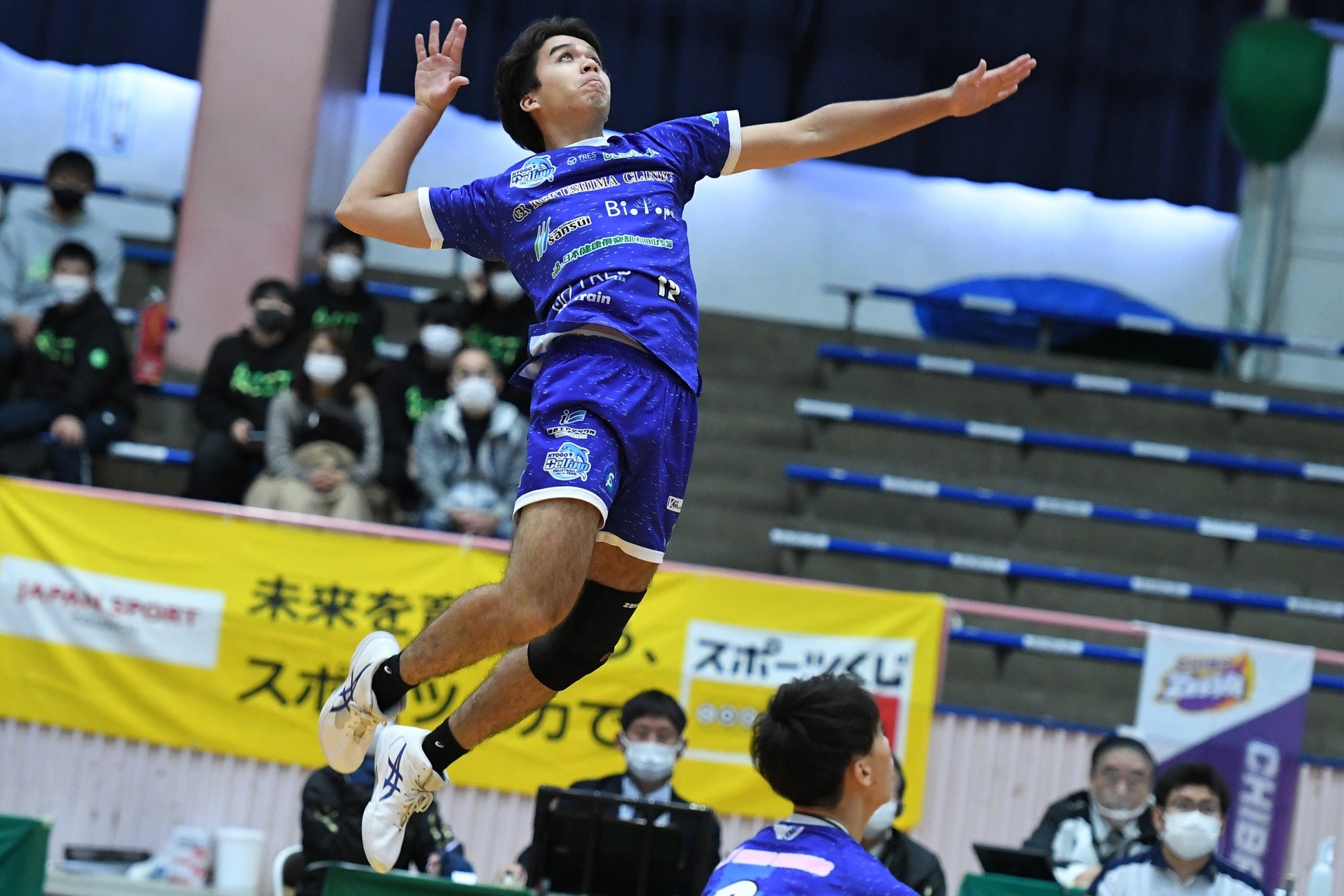 バレー Vリーグ V2男子祝日の試合は兵庫デルフィーノがクボタスピアーズに勝利 Vリーグ機構のプレスリリース バレー Vリーグ V2男子祝日の試合は兵庫デルフィーノがクボタスピアーズに勝利 Vリーグ機構のプレスリリース