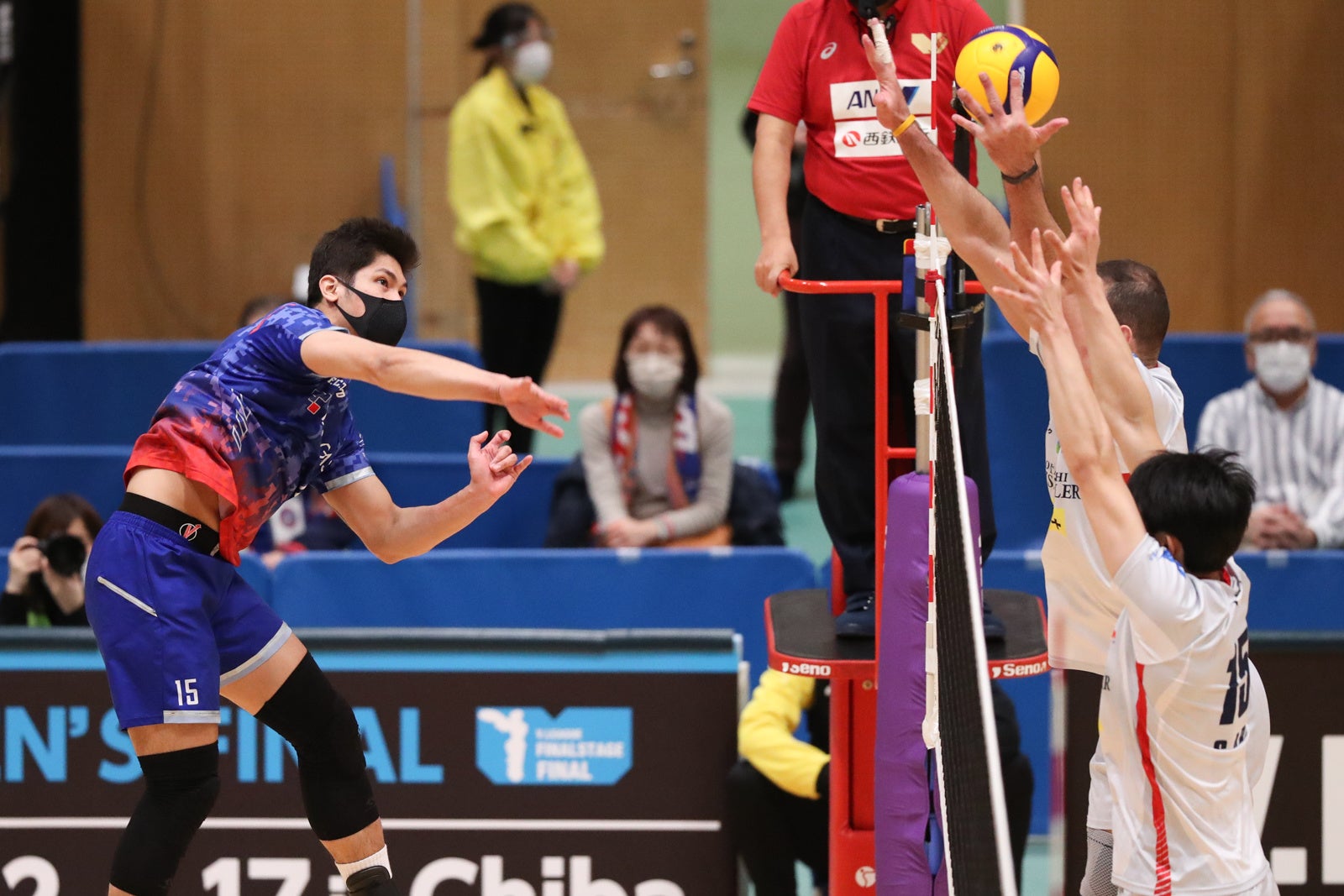 バレー Vリーグ V1男子 Fc東京が大分三好に勝利し同カード3勝目 サントリーは東レとの上位対決を制す Vリーグ機構のプレスリリース バレー Vリーグ V1男子 Fc東京が大分三好に勝利し同カード3勝目 サントリーは東レとの上位対決を制す Vリーグ機構のプレスリリース