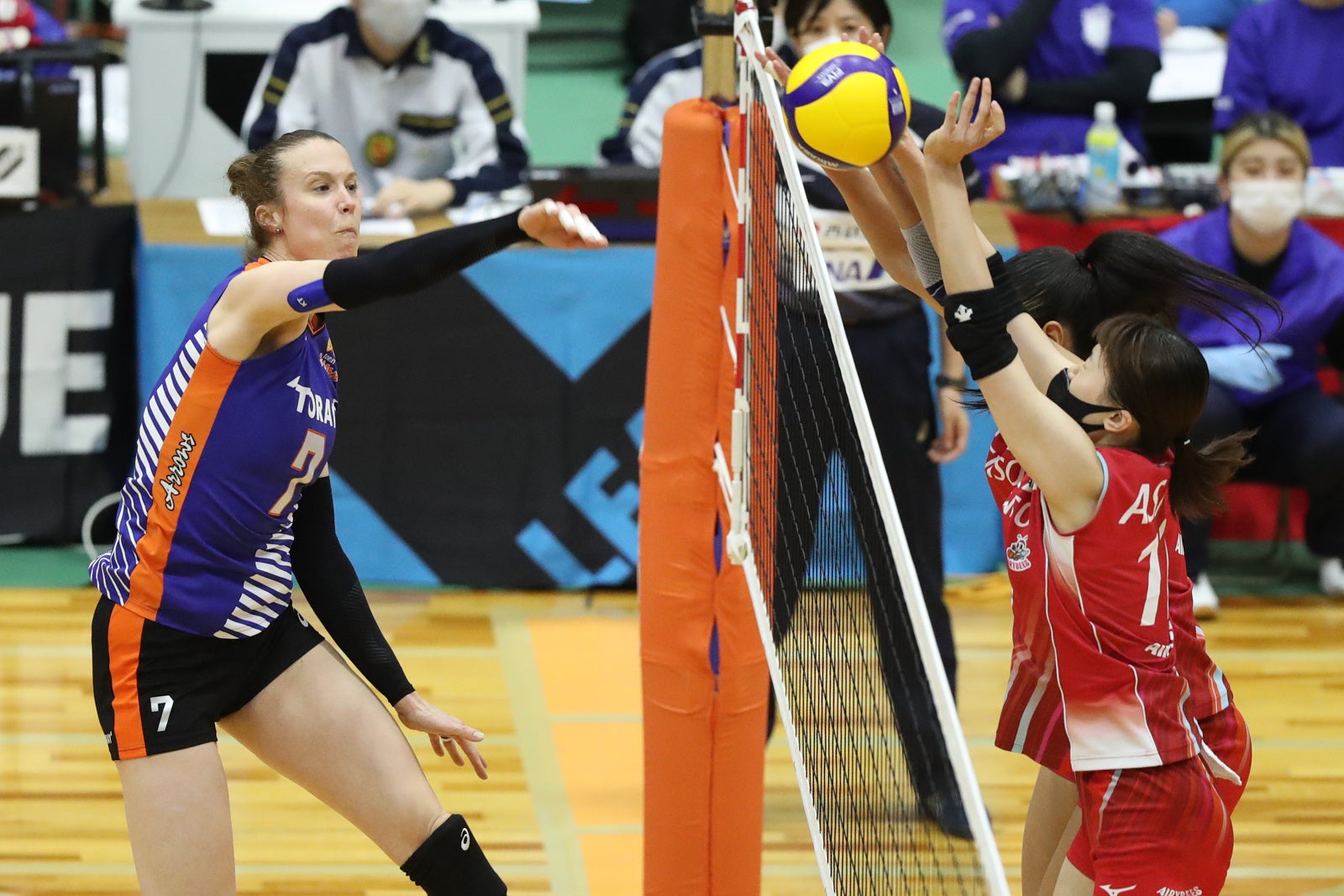 スパイク、ブロックでチーム最多得点をあげた東レ・クラン ヤナ 3月5日 対デンソー戦 第1セット