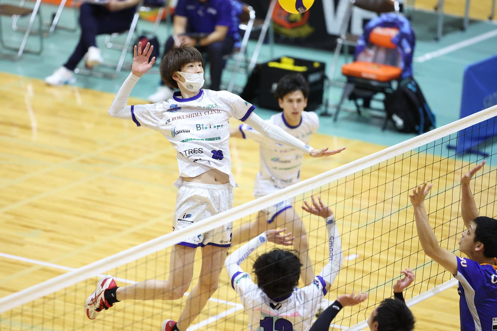 9勝目をあげたデルフィーノ・持下瑞貴のスパイク 3月5日 対警視庁戦 第1セット