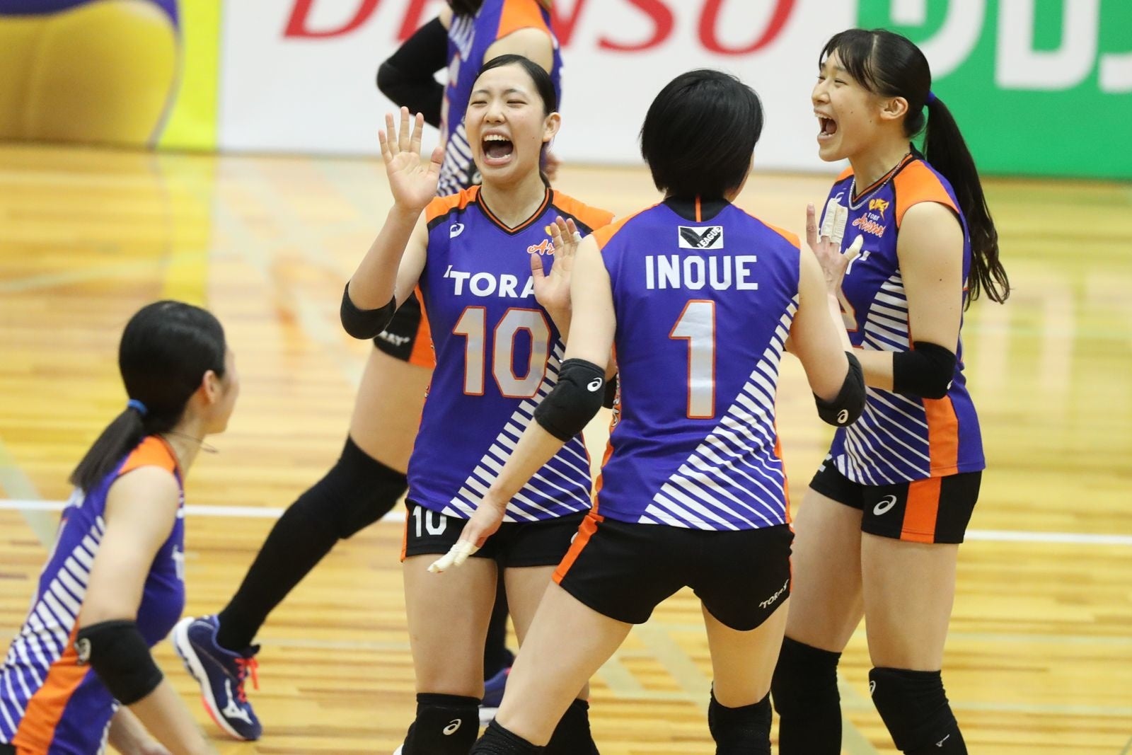 因縁の対決でJTから勝利を掴んだ東レ 写真は3月5日 対デンソー戦 第1セット 