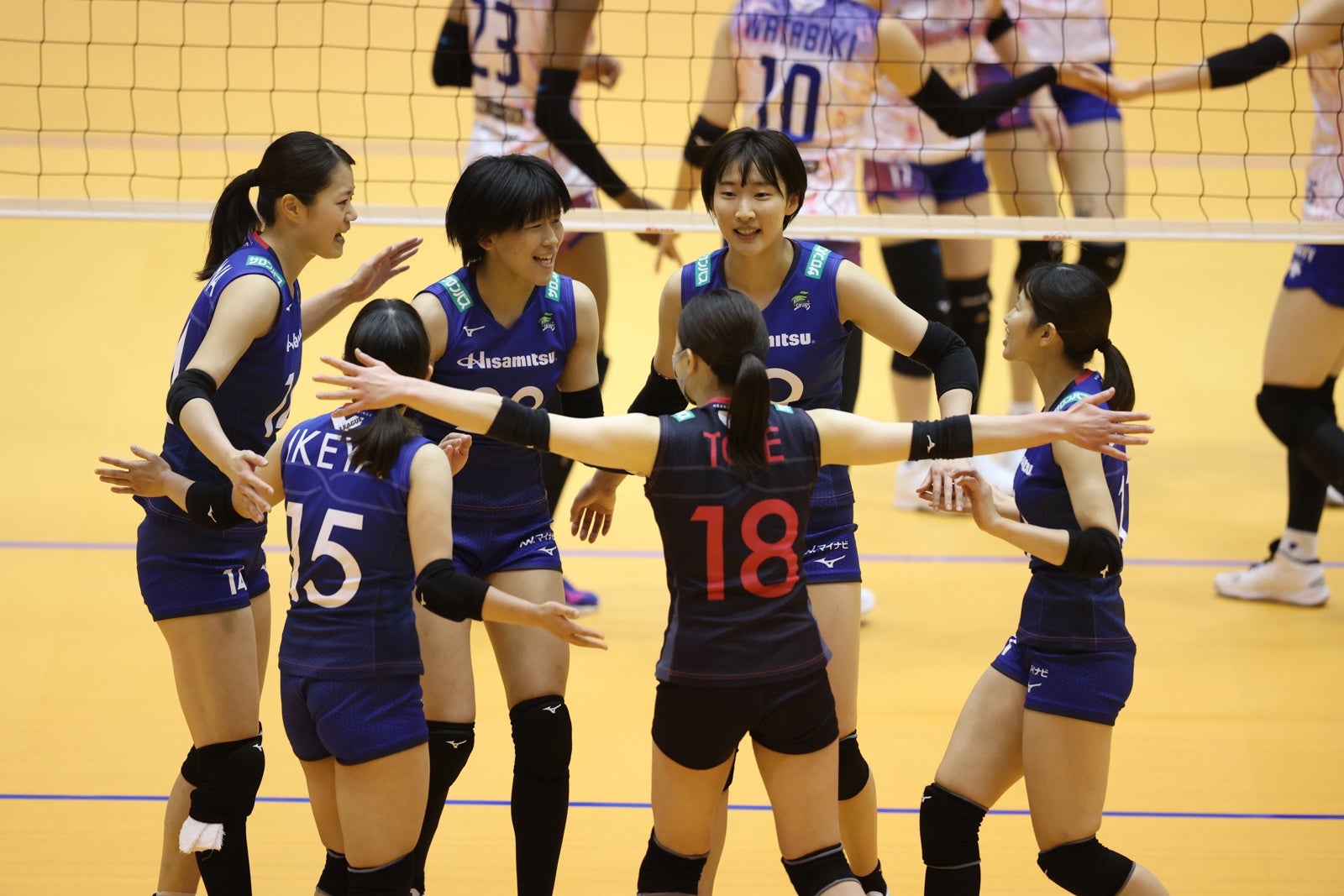 上位３チームの後を追い、ストレート勝利をおさめた久光 3月19日 対PFU戦 第１セット