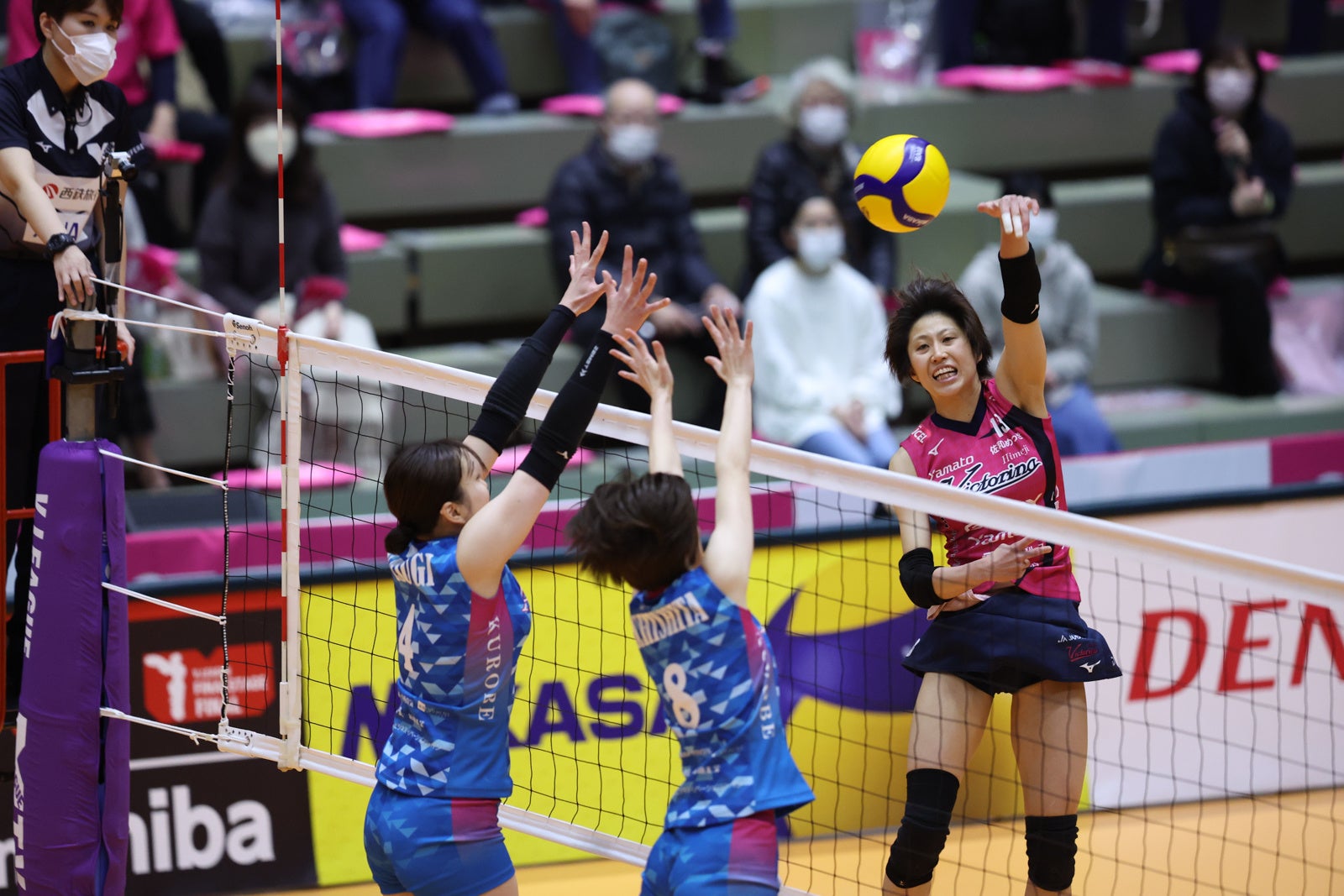 スパイク12得点をあげた姫路・田中咲希 3月20日 対KUROBE戦 第１セット