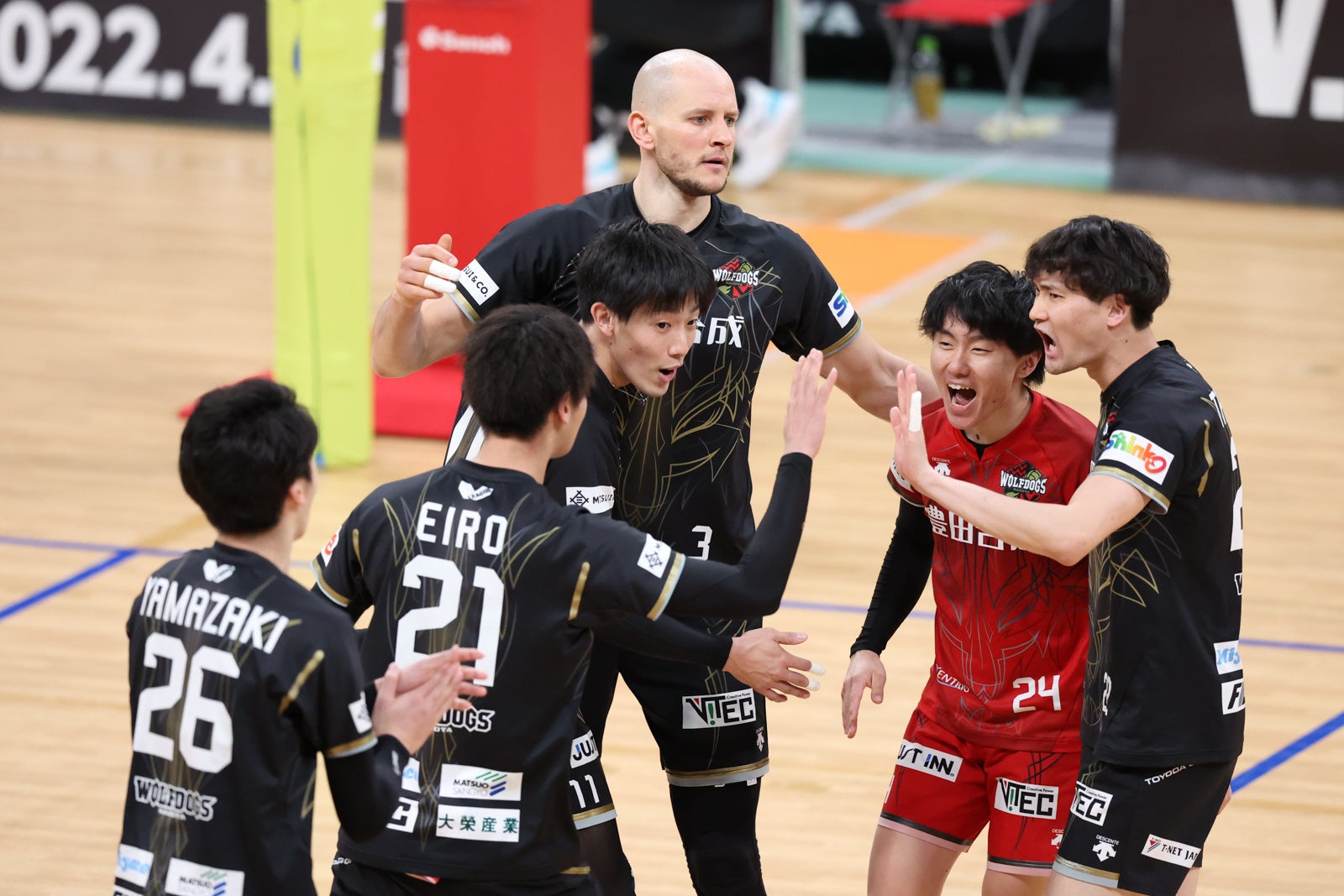 上位のサントリーにストレートで勝利したWD名古屋 3月26日 対サントリー戦 第1セット