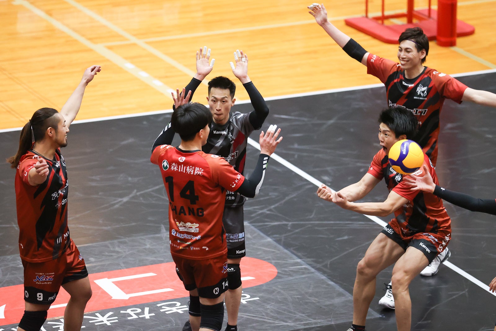 ホームゲームで白星をのばしたヴォレアス 3月26日 対大同特殊鋼戦 第1セット