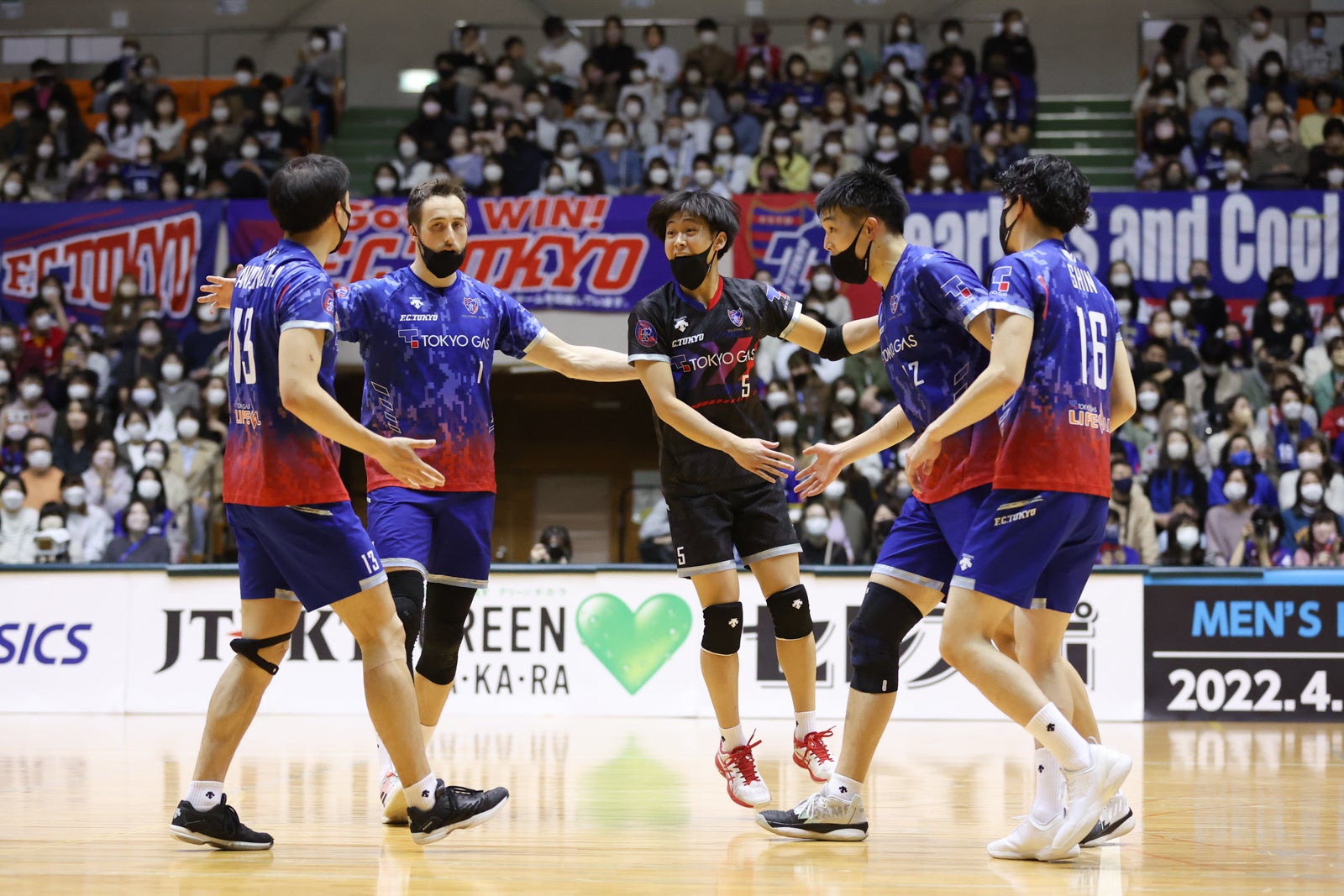 多くのファンに見守られながら最後のホームゲームを迎えたFC東京 3月27日 対パナソニック戦