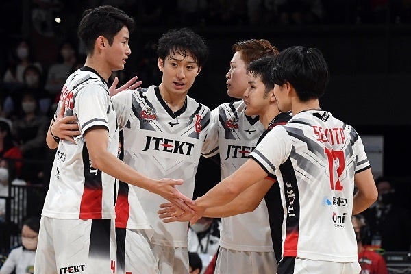 西田有志と柳田将洋の活躍に注目が集まったジェイテクトSTINGS初戦 10月22日 対 ウルフドックス名古屋戦 第1セット