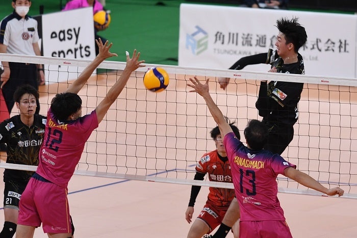 205cmの長身から放つWD名古屋・王東宸のスパイク 10月29日 対 東京グレートベアーズ戦 第2セット