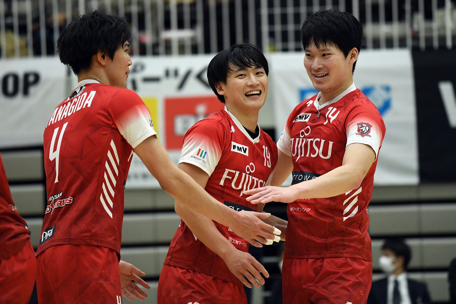 ホームでの開幕戦好調な滑り出しの富士通カワサキレッドスピリッツ 11月5日 対 兵庫デルフィーノ戦 第1セット