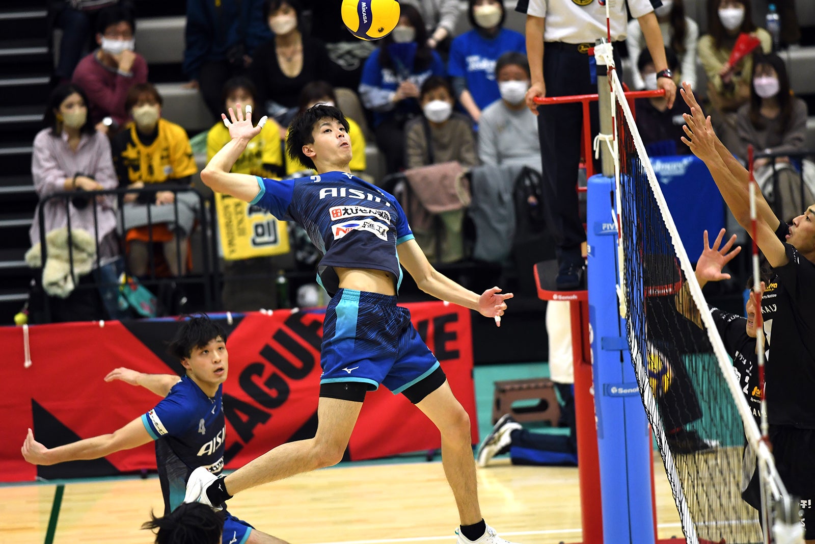 V2昇格初試合のアイシン・水野将司のスパイク 11月5日 対 サフィルヴァ北海道戦 第4セット