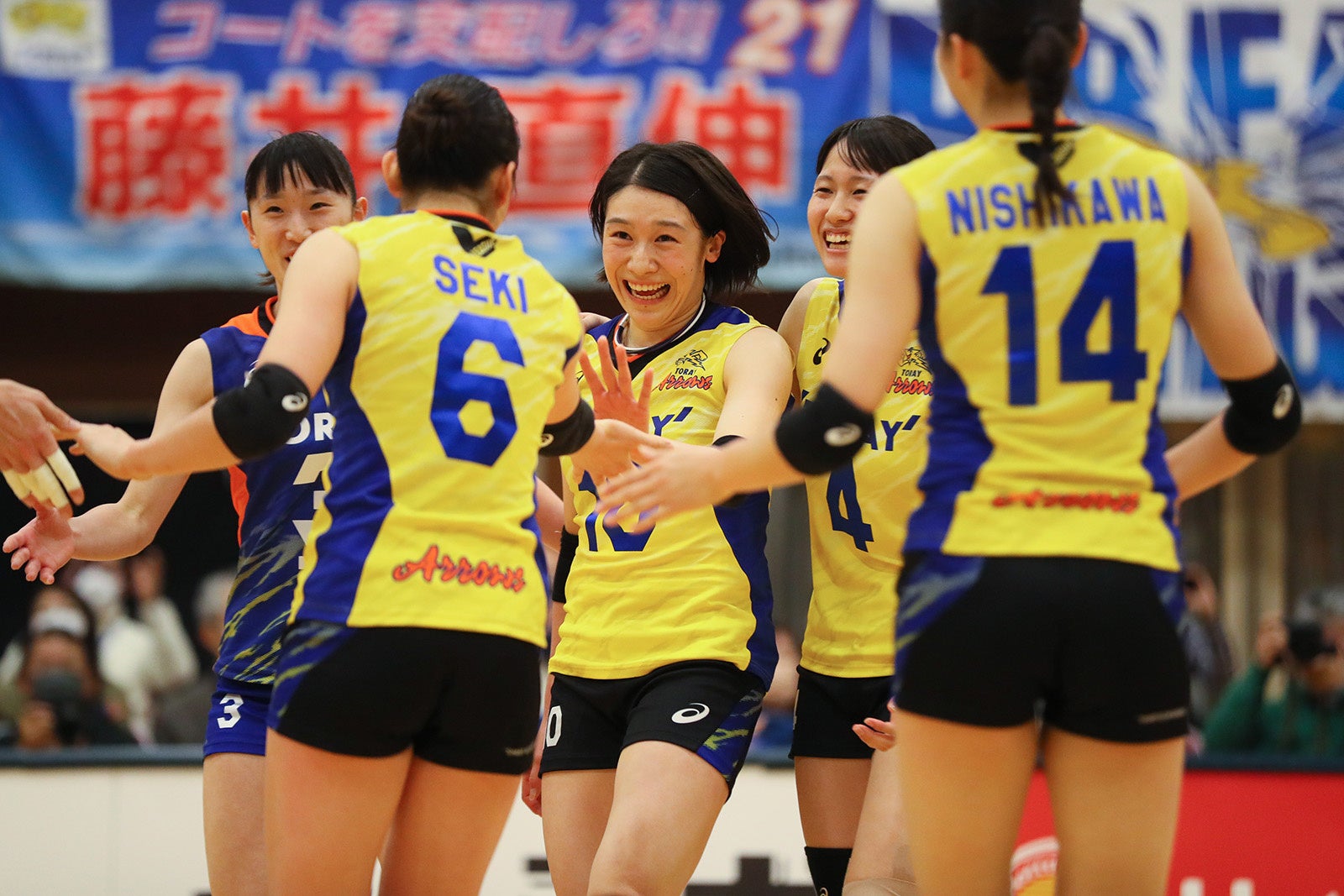 アタック28得点、ブロック3得点、サービスエース1得点の活躍を見せた東レ・石川真佑 12月4日 対 埼玉上尾戦 第4セット