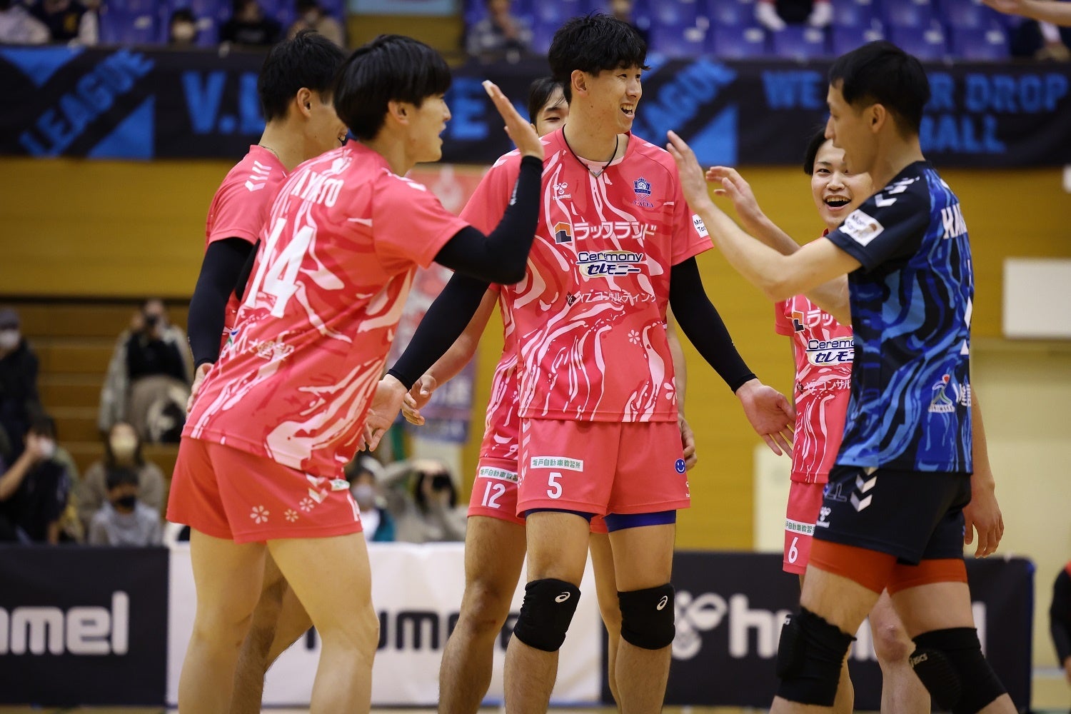 第1セット34-32の激戦から始まった試合を制した埼玉 写真は11月6日 対ヴォレアス戦