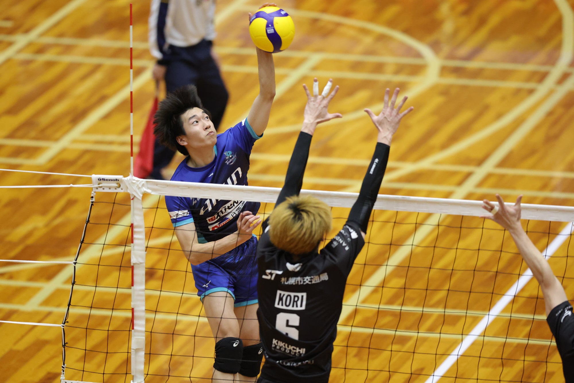 20得点で上位サフィルヴァへの勝利に貢献したアイシン・岡本捷吾 第1セット