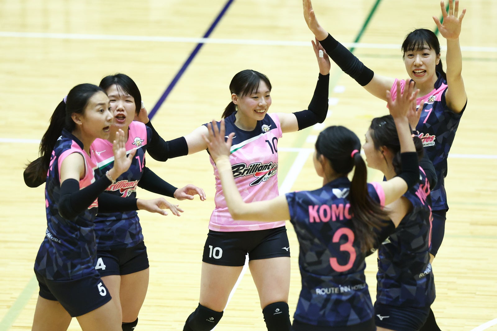 本日の勝利でV・ファイナルステージへの最後の1枠に決定したルートイン 写真は1月29日 対 大野石油戦 