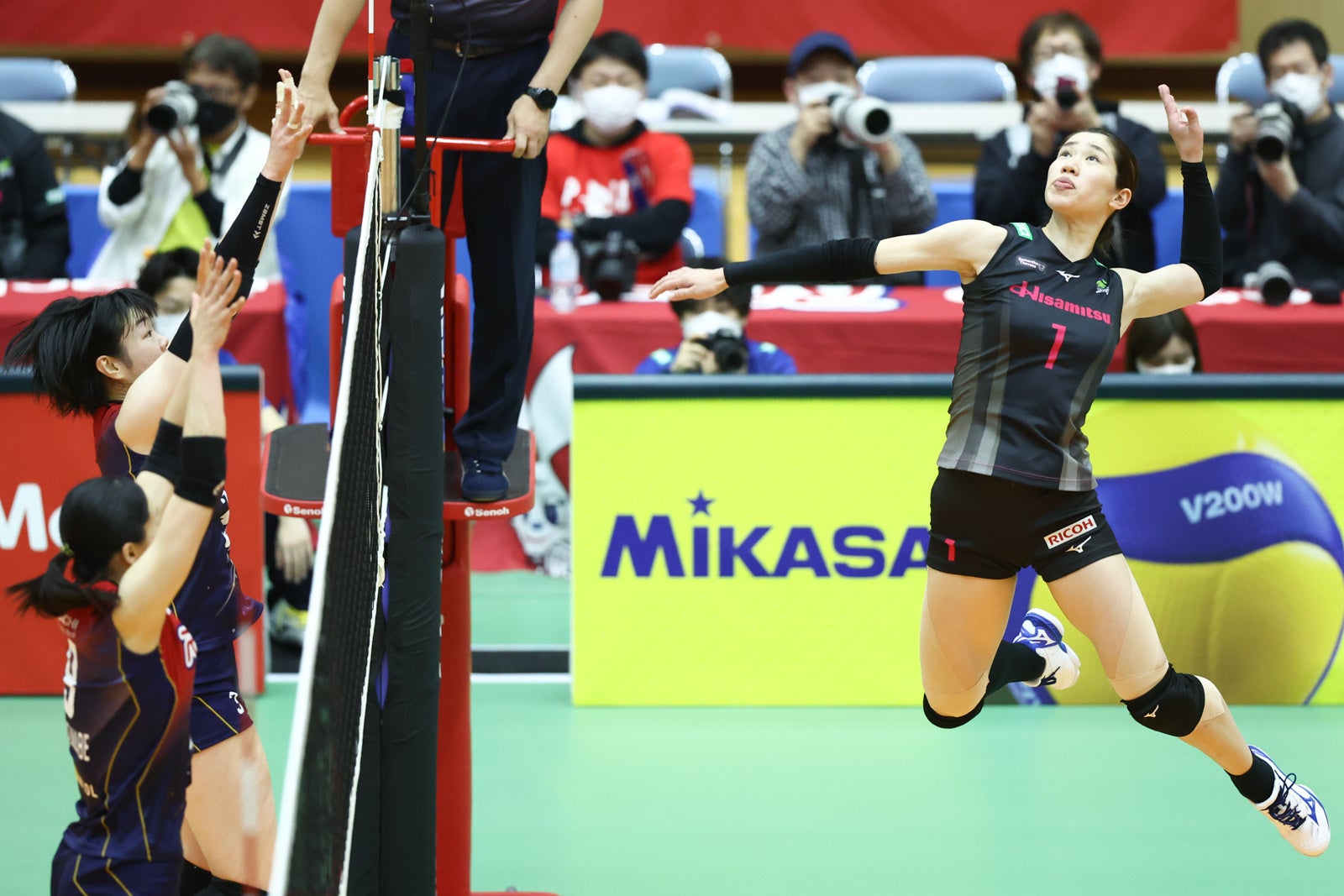 フル出場で活躍を果たした久光長岡望悠のアタック 第2セット 対日立Astemo