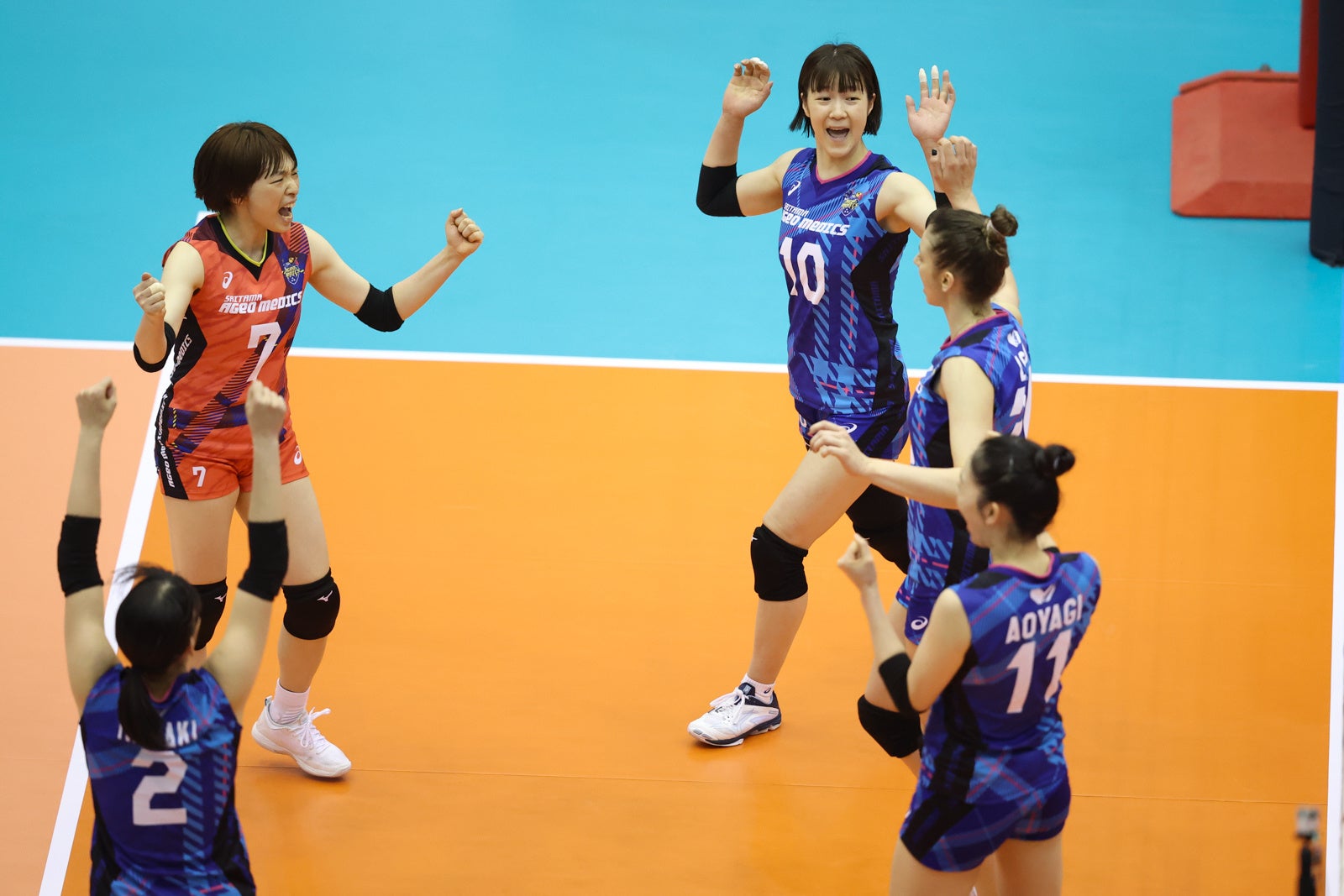 日立Astemoに勝利して現在2位埼玉上尾  第1セット