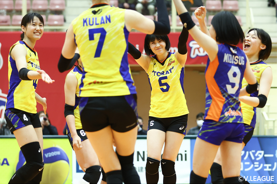 【V1女子】混戦を抜け出し、東レアローズ2年ぶりの優勝