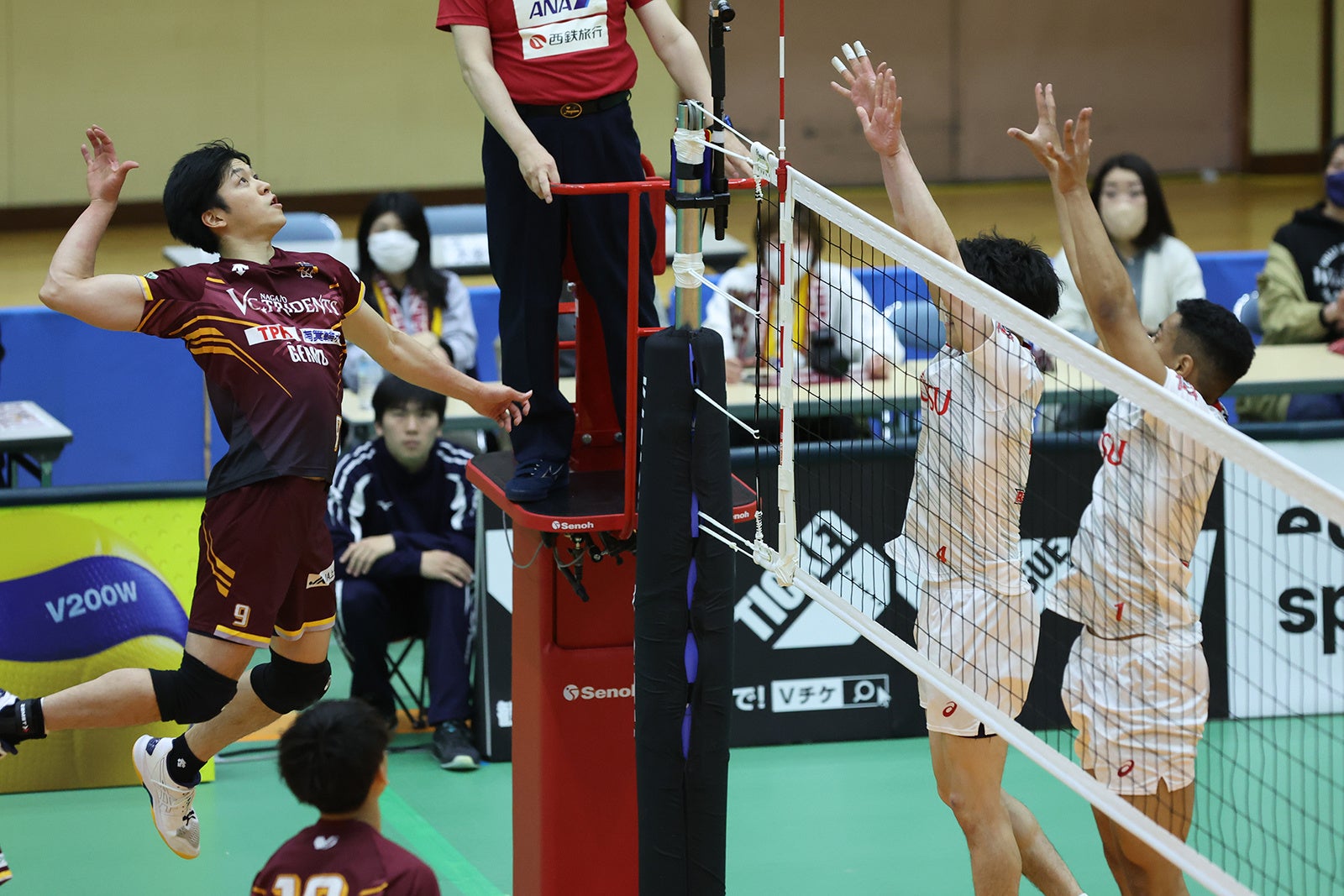 第2セットから徐々に立て直しチームを勝利へと導いたVC長野・池田幸太主将 4月8日 対 富士通戦 第1セット