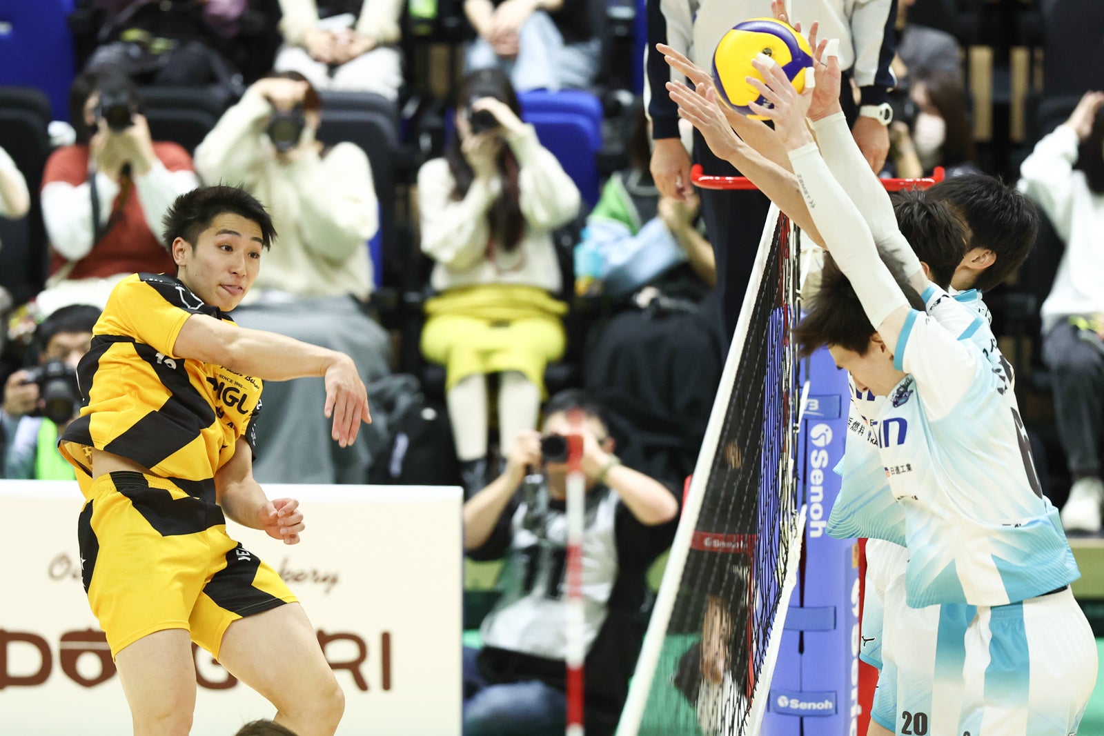 今季北海道YSの10番として開幕戦で活躍した山田滉太 11月4日 対つくば戦 第1セット