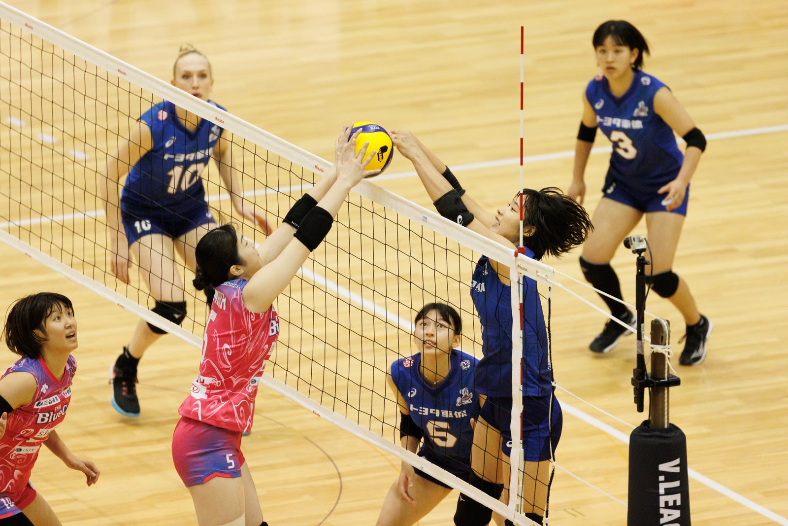 PFUにストレート勝ちしたトヨタ車体・主将鴫原ひなた 第2セット