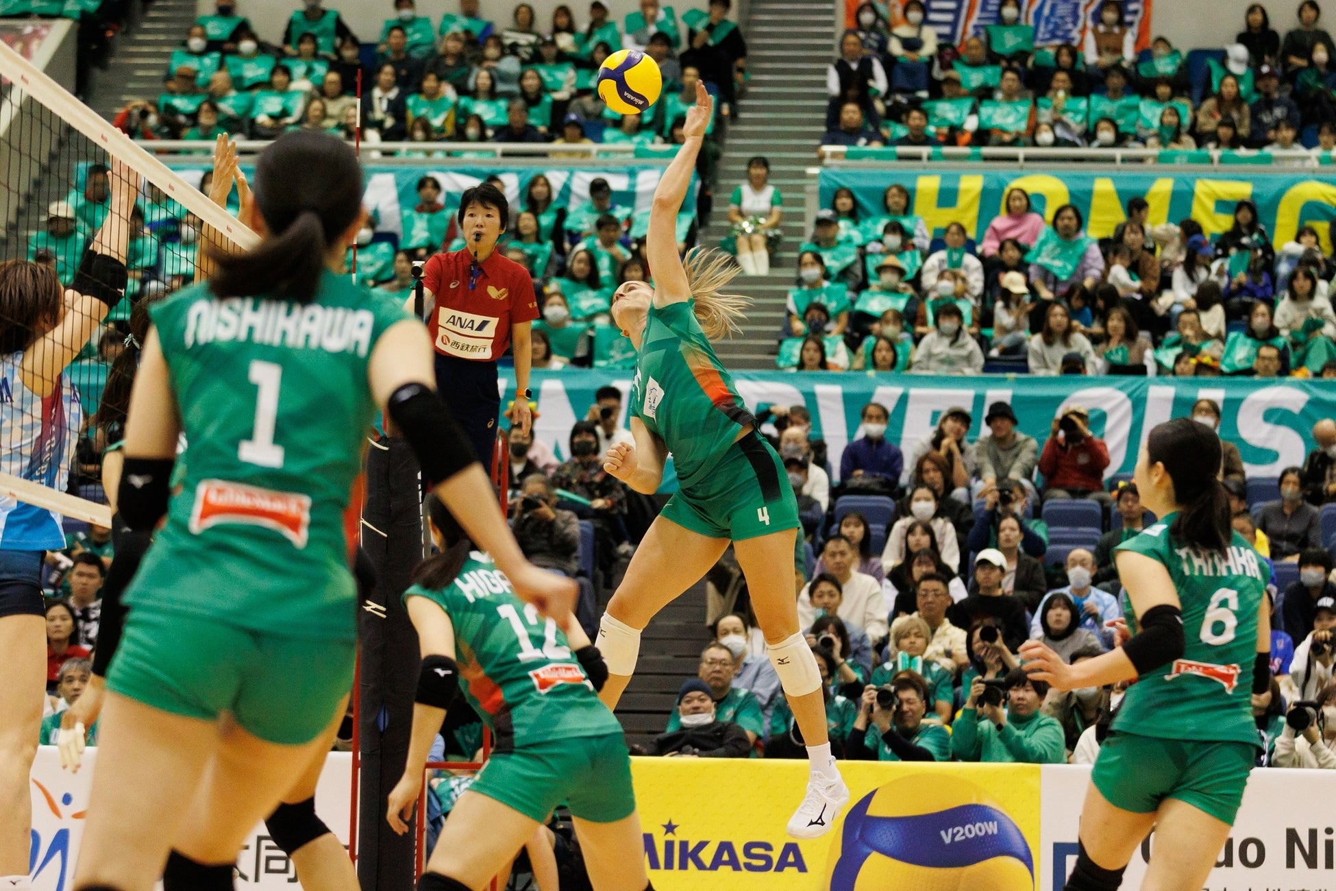 攻撃力の高さを見せつけたJTが無傷の9連勝 写真は11月11日 対KUROBE戦