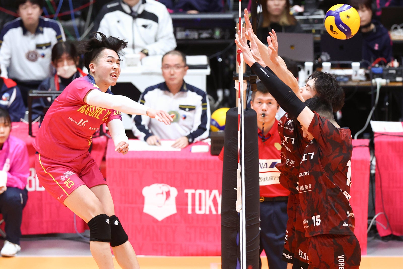 チームを勢いづかせる活躍が光った東京GB・後藤陸翔のアタック 写真は1月20日 対ヴォレアス戦