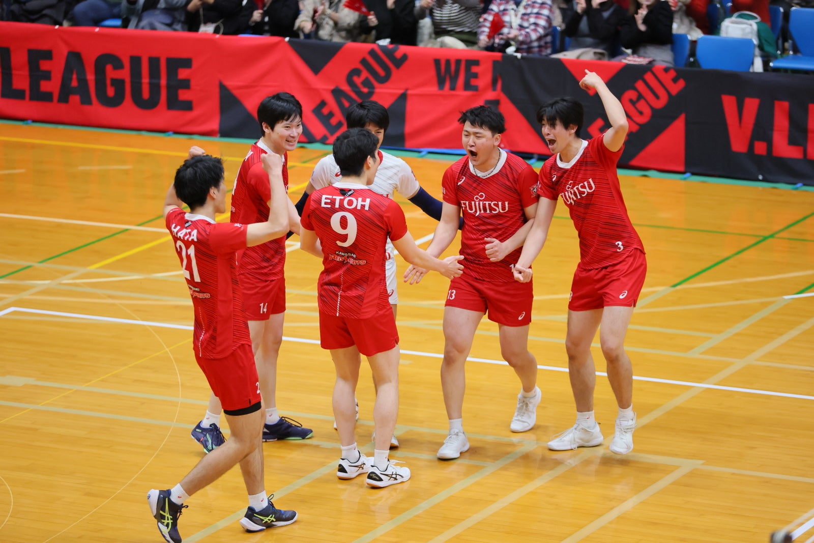 首位を狙う2位富士通　対トヨタ自動車戦 第1セット