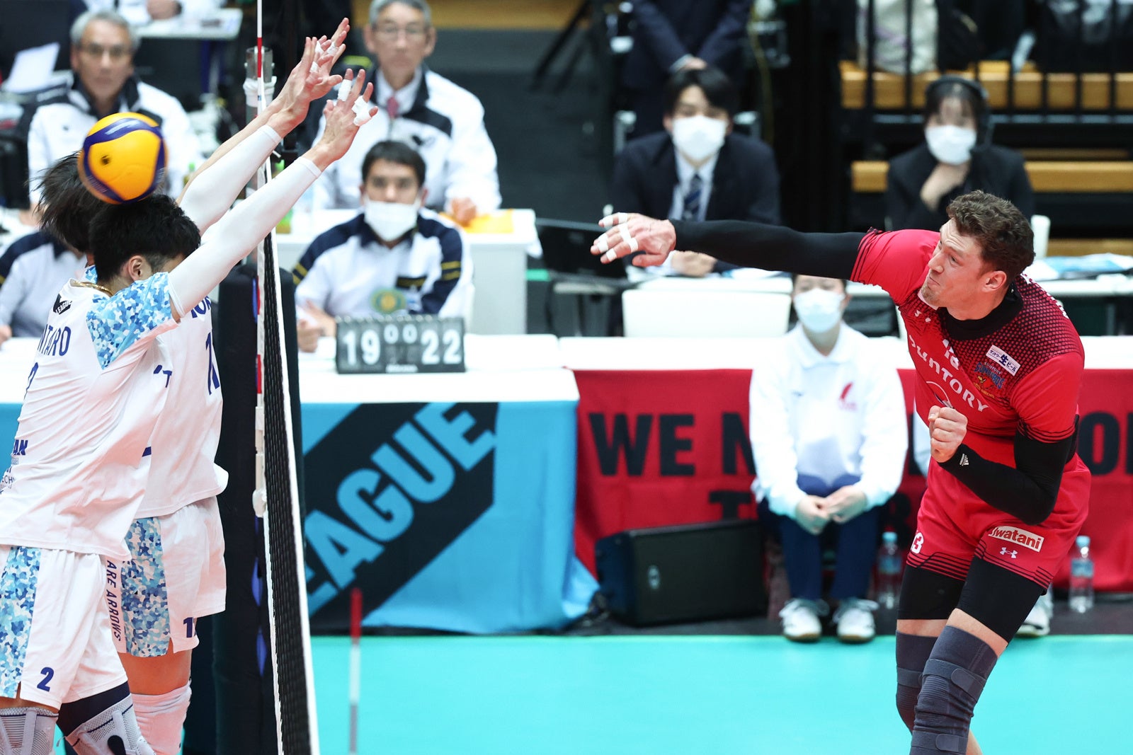 アタック決定率68.9% 36得点をあげたサントリー・ムセルスキー, ドミトリー 対東レ戦 第3セット