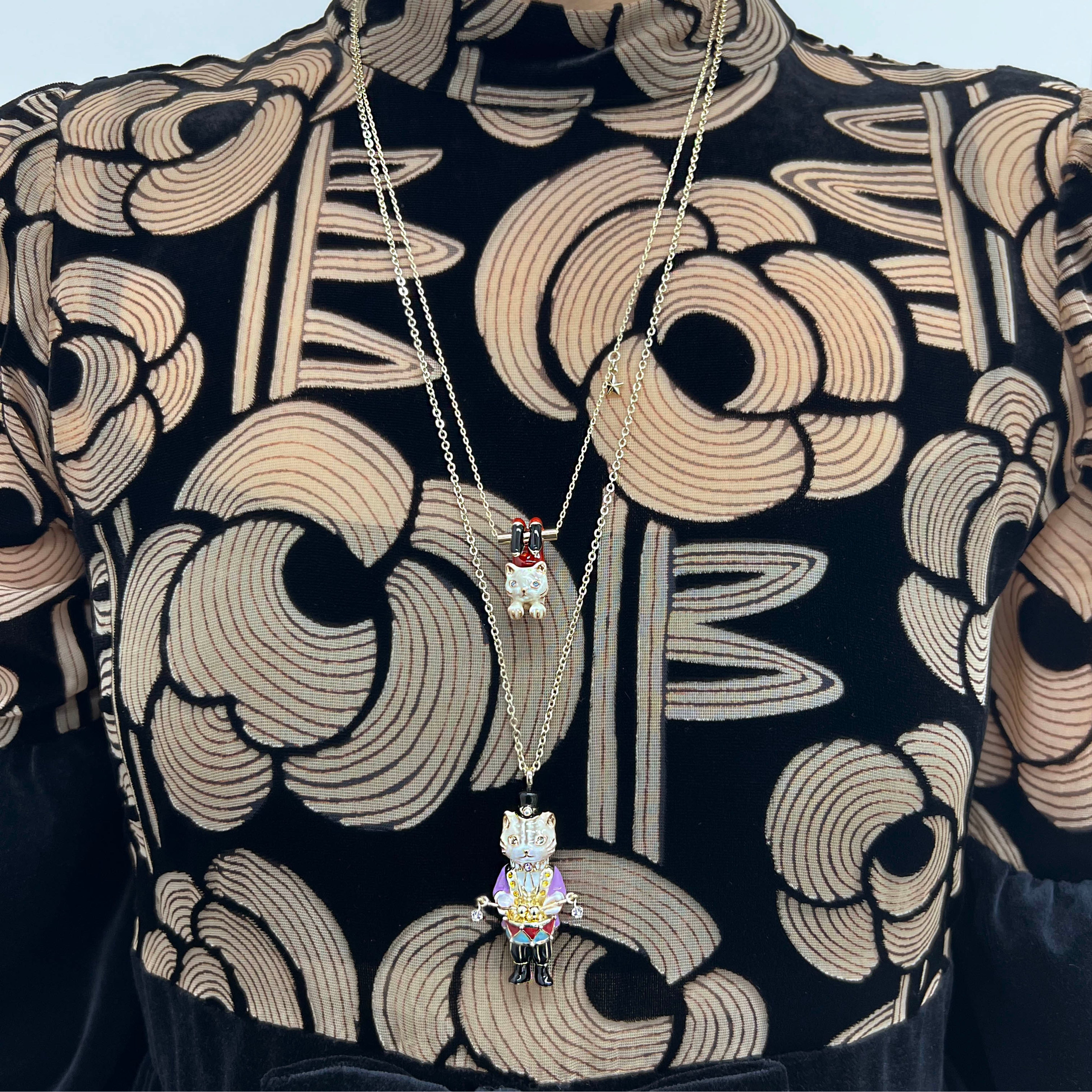 ANNA SUI】サーカス団モチーフアクセサリーを発売 | 株式会社