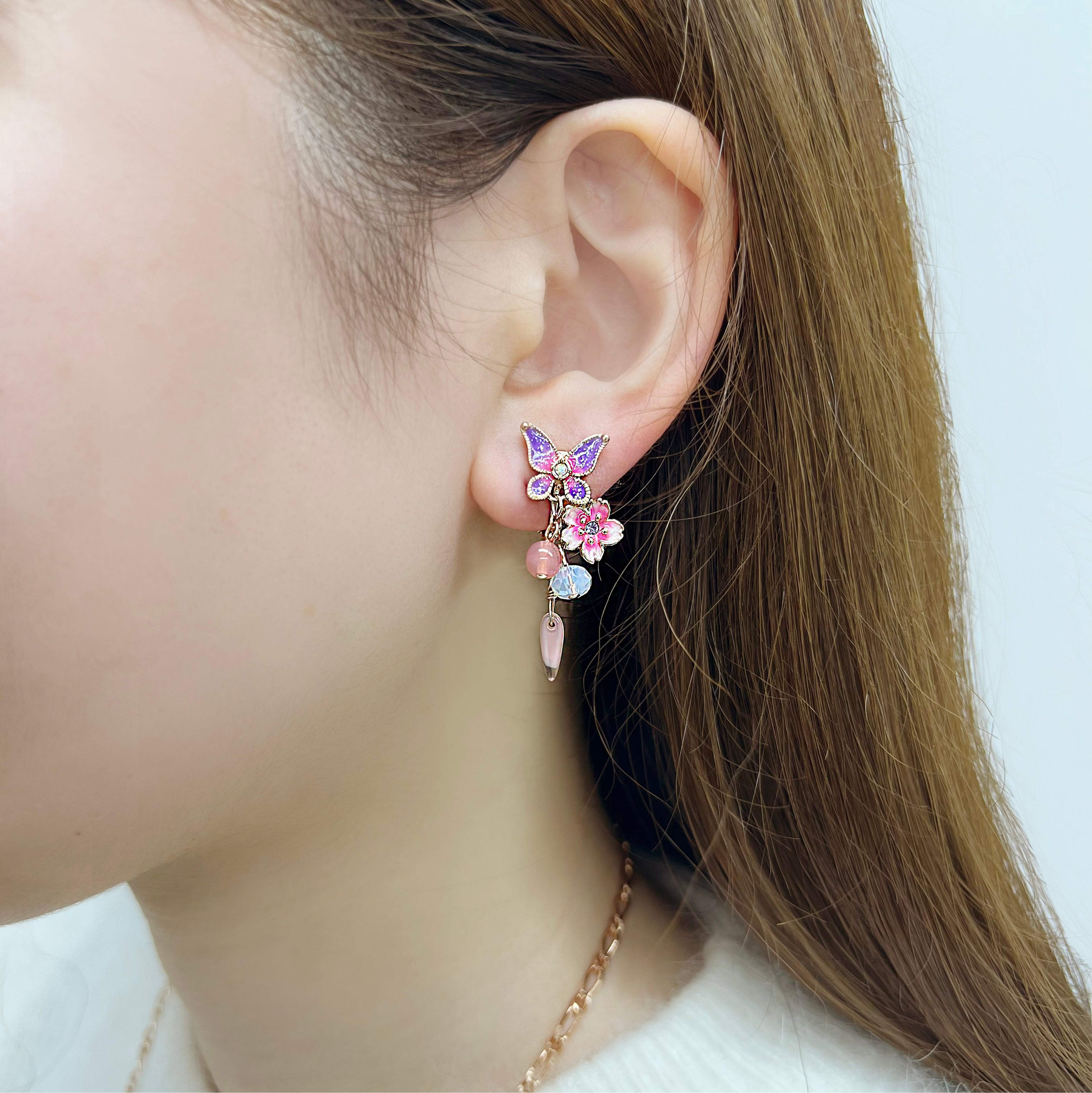 ANNA SUI】春らしい桜モチーフアクセサリーを発売 | 株式会社