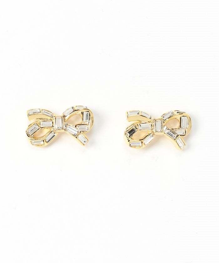 セサンパ リボンモチーフピアス(イヤリング) ¥16,500(税込)