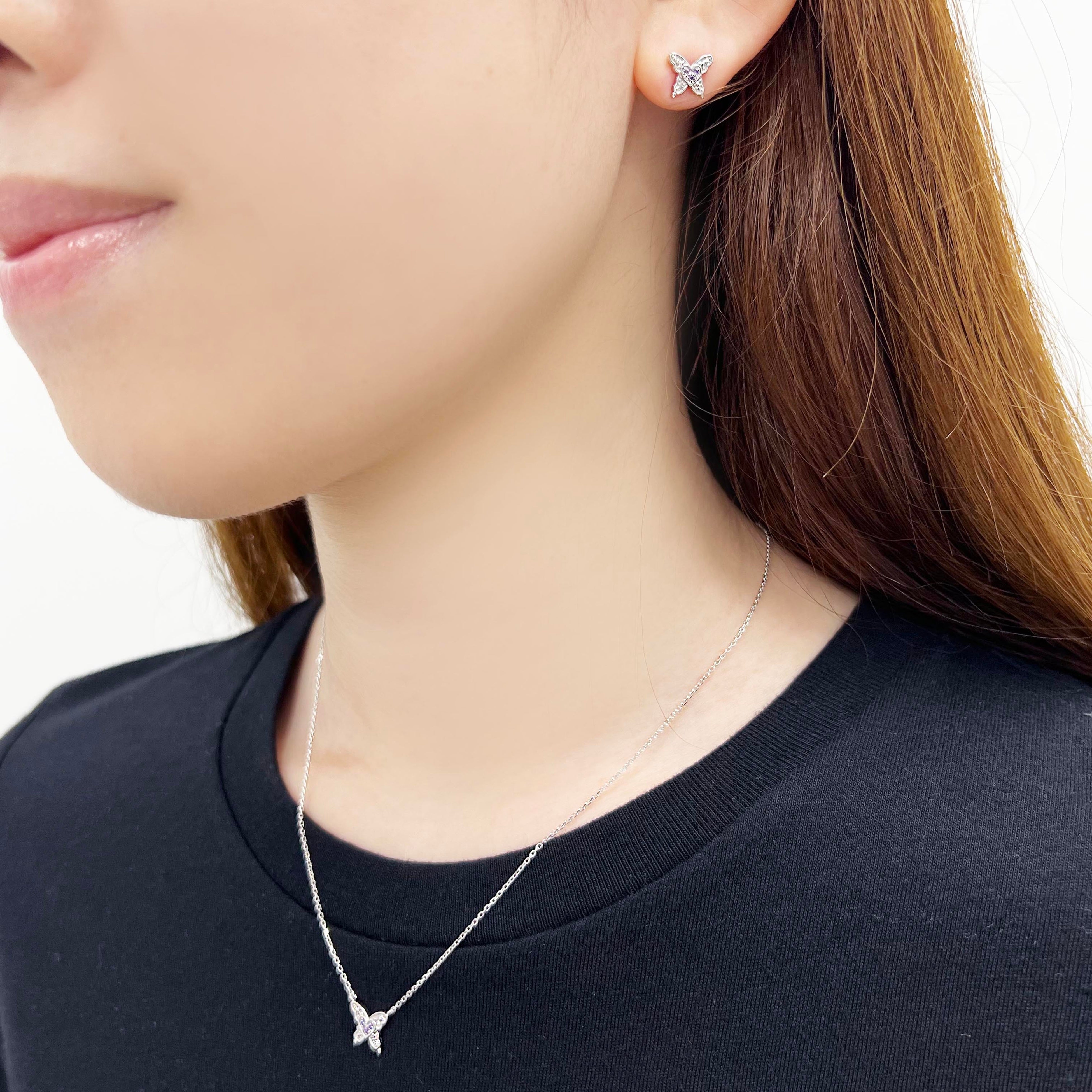 ANNA SUI】ブランドアイコンである蝶モチーフの新作アクセサリー