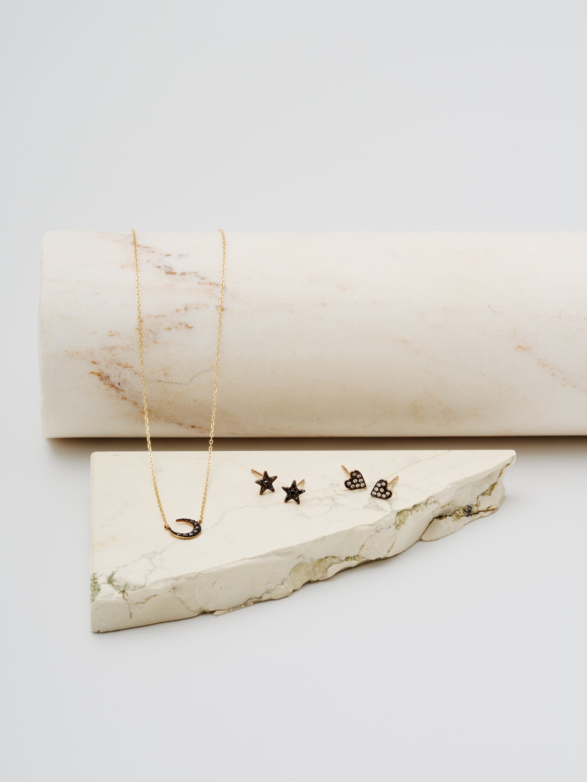 PLUS VENDOME】アイコニックなMICROTATTOOコレクションより、2025年