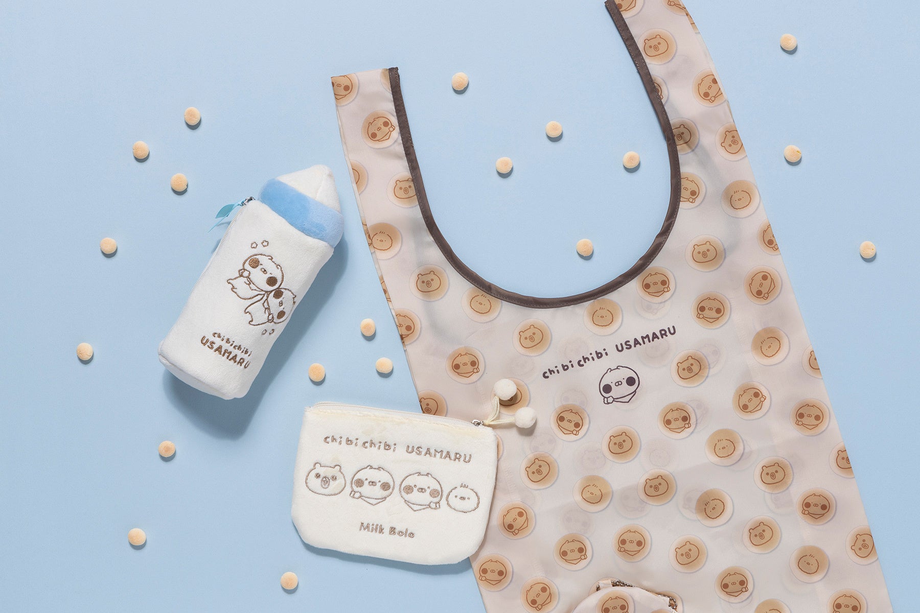 (左から)哺乳瓶ペンケース1,760円、ボーロ風ミニポーチ1,320円、エコバッグ990円